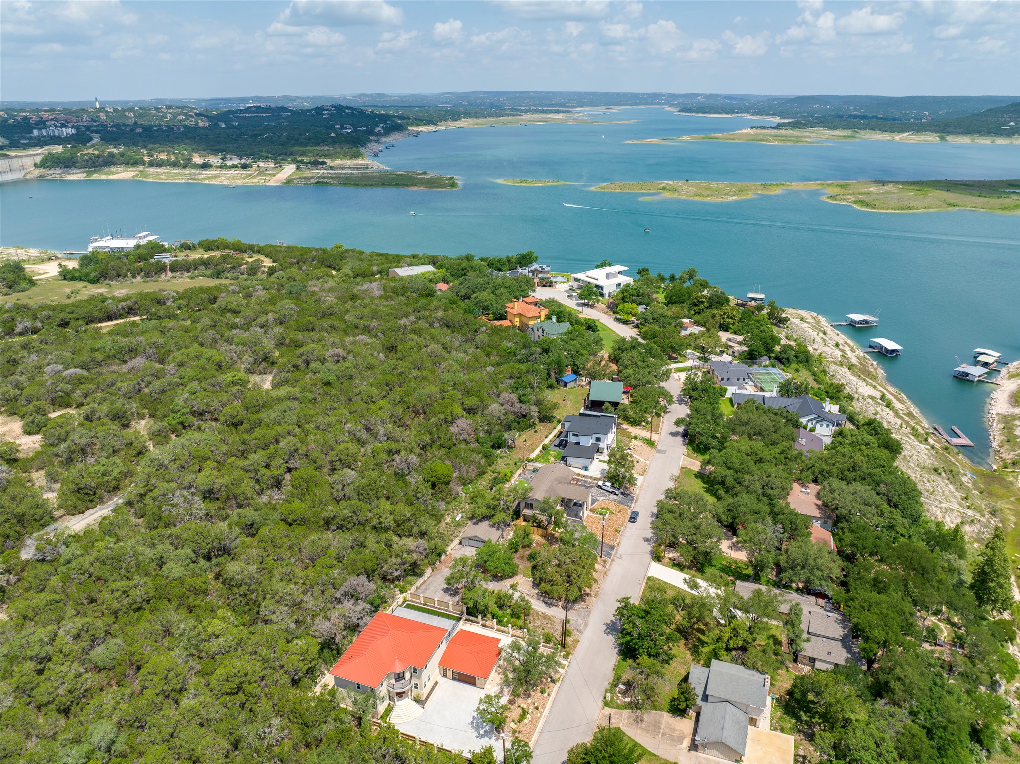 main property photo 25