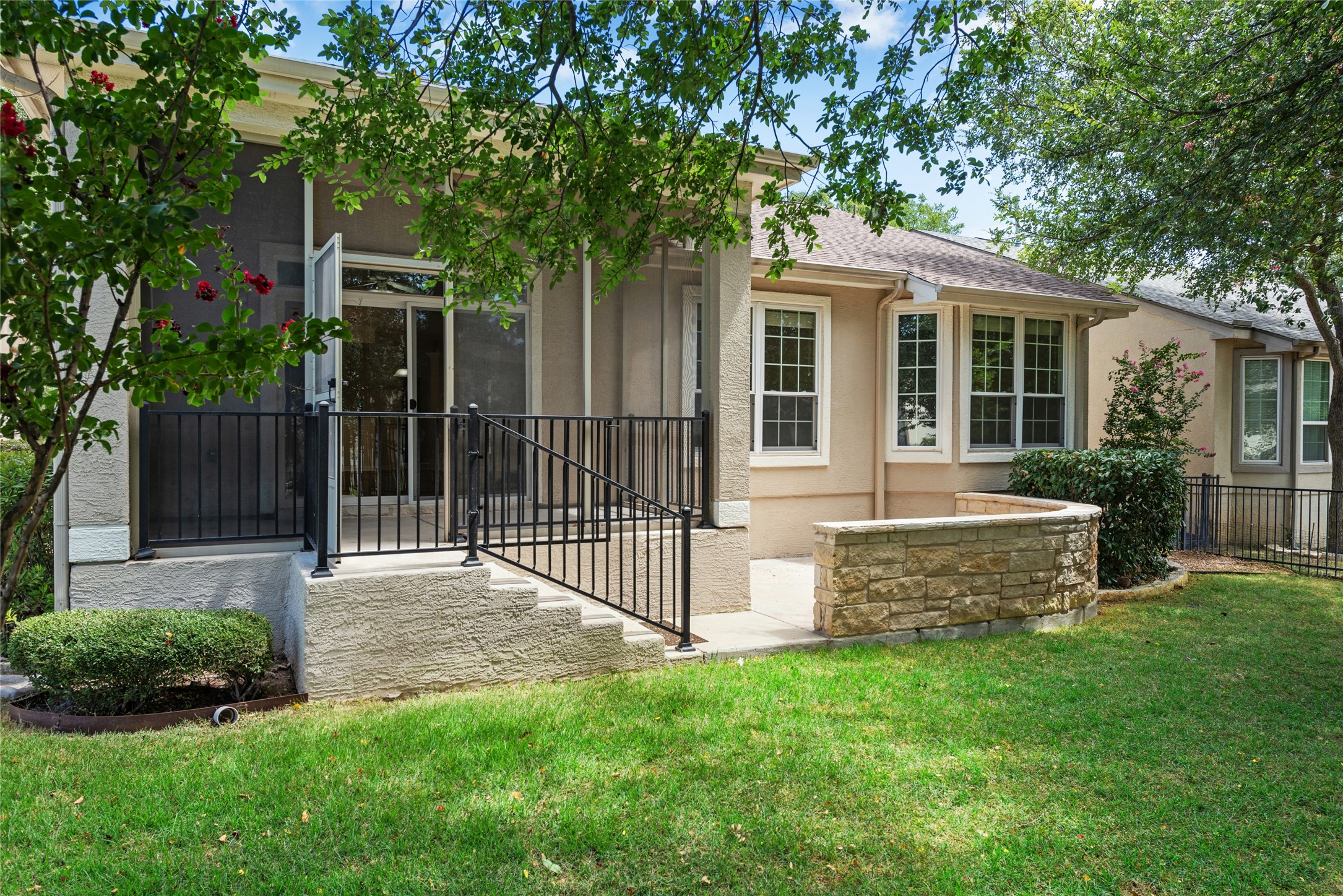 main property photo 27