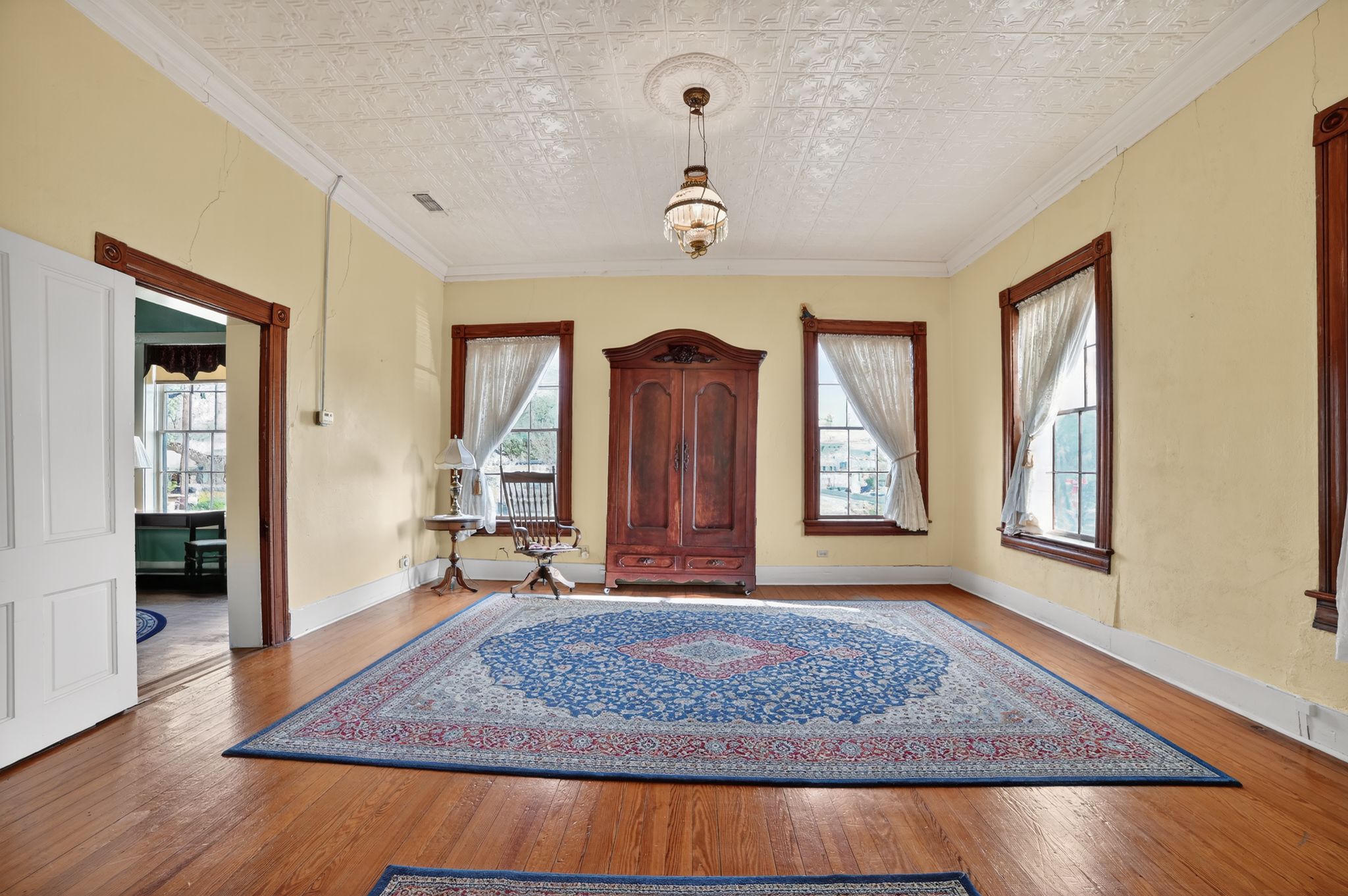 main property photo 3