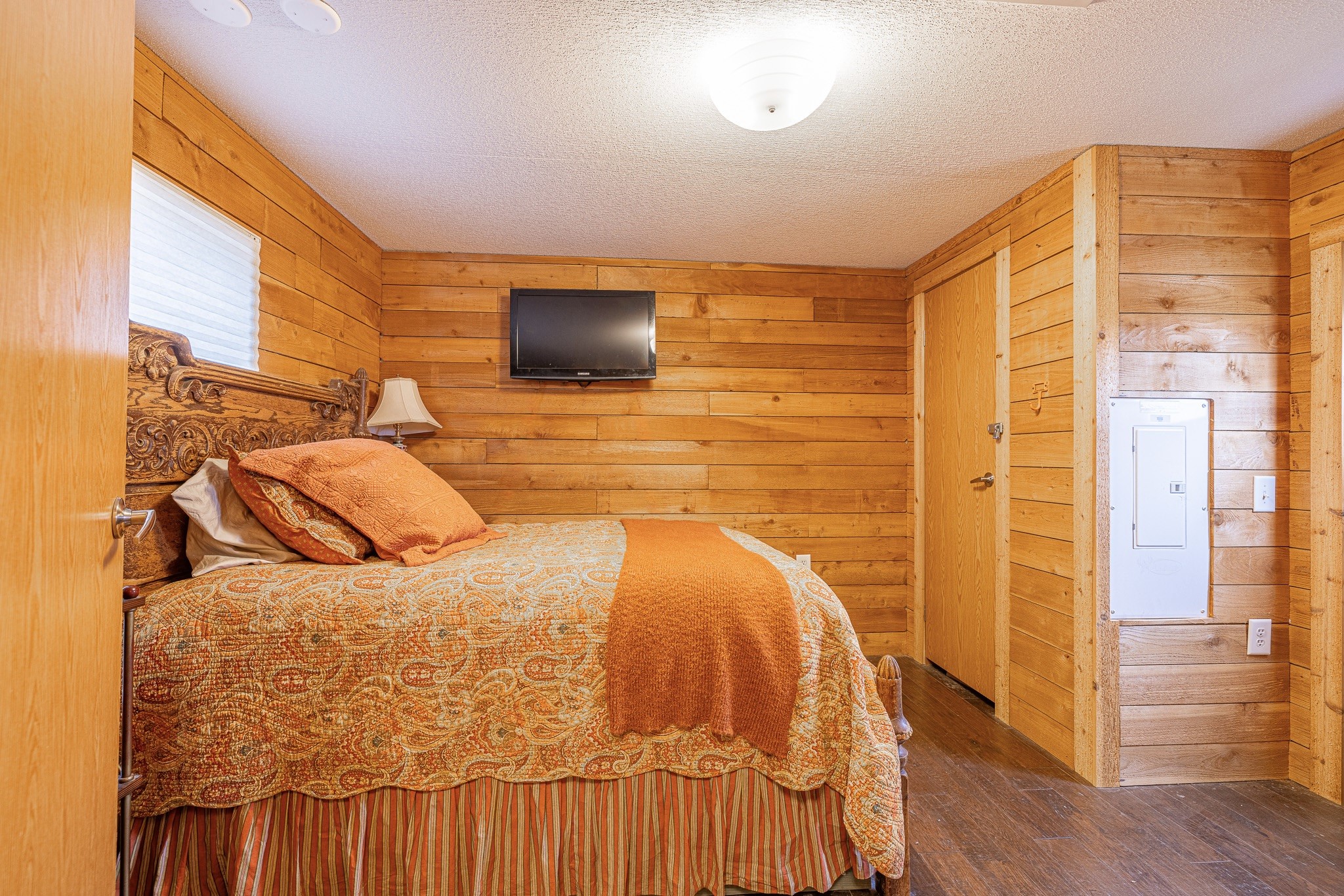 main property photo 17