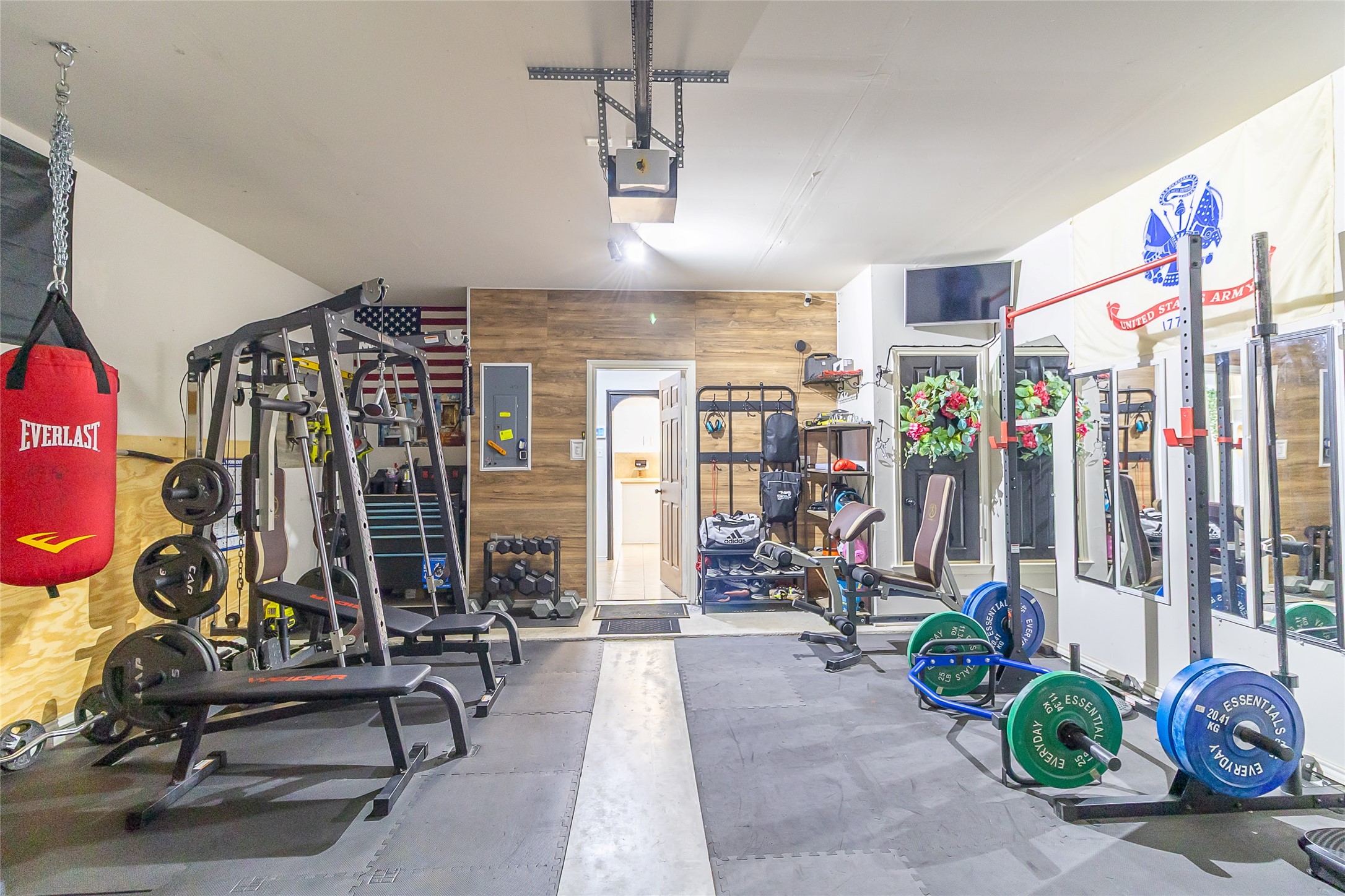 main property photo 12