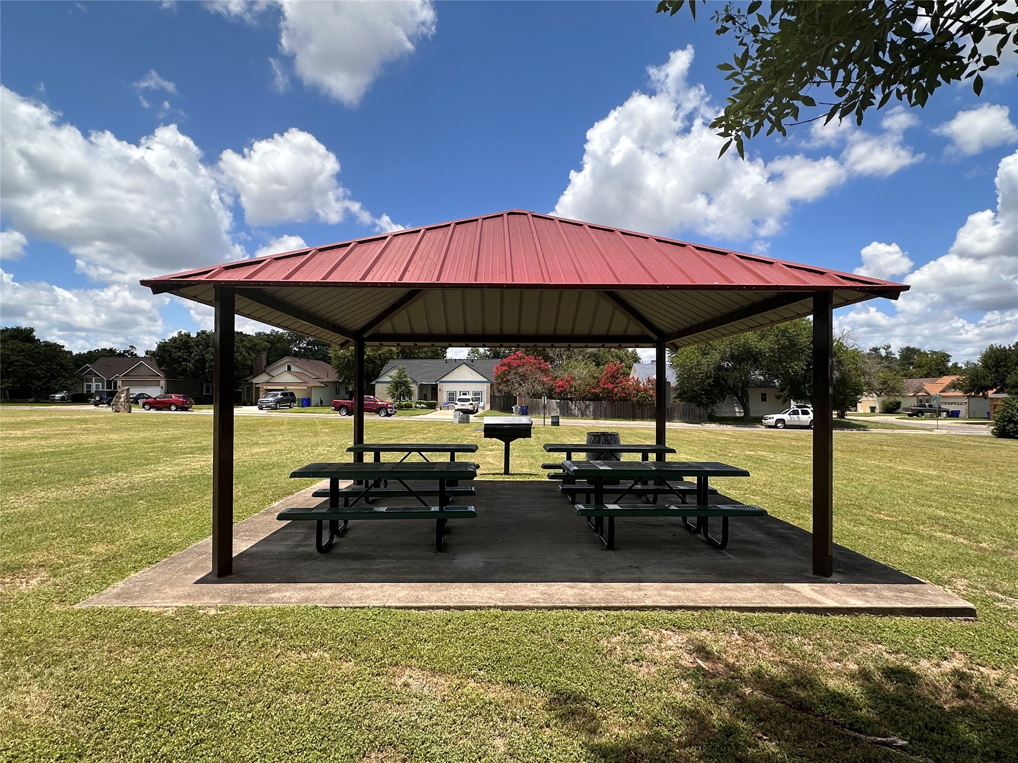 main property photo 23