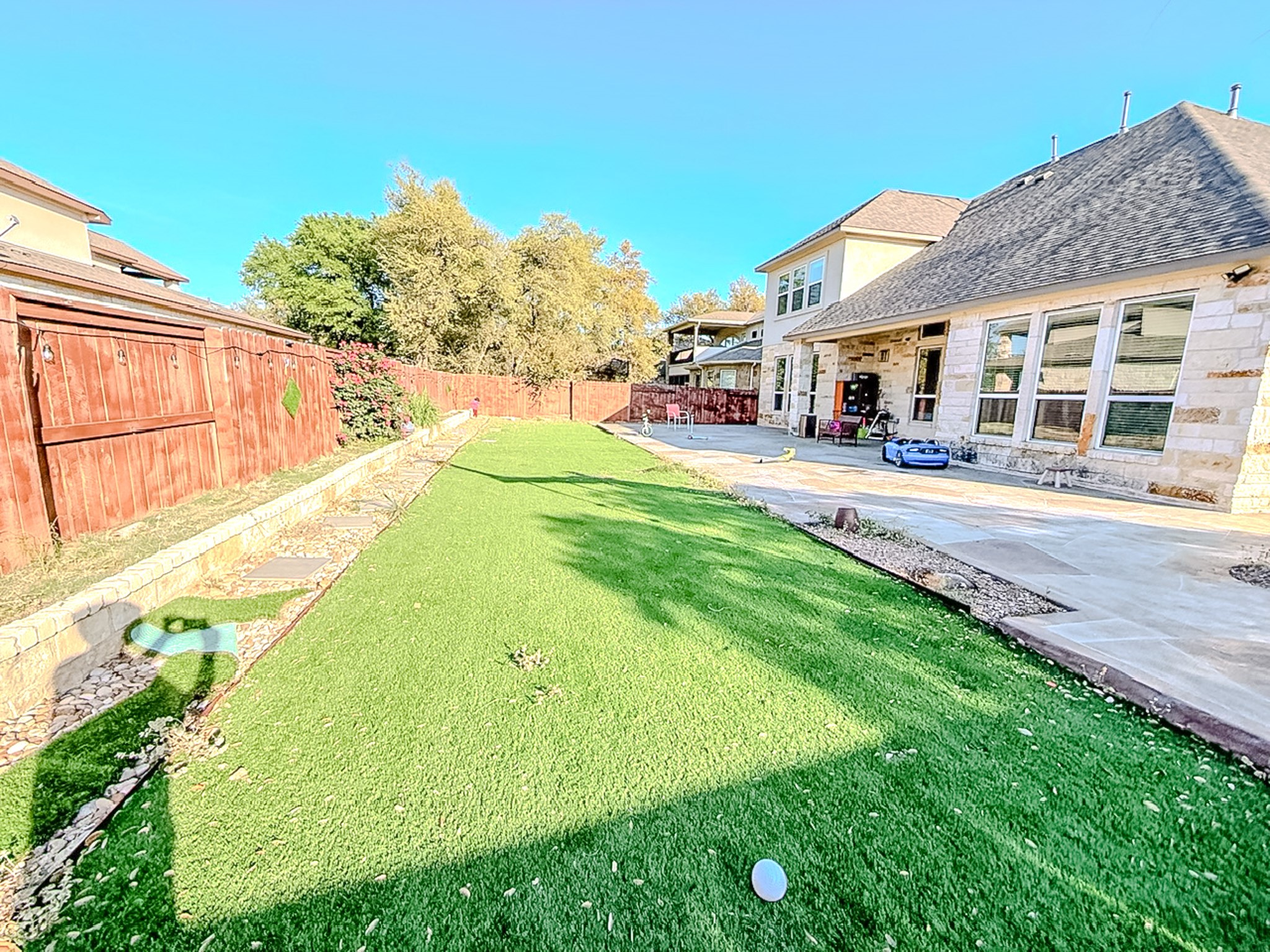 main property photo 20