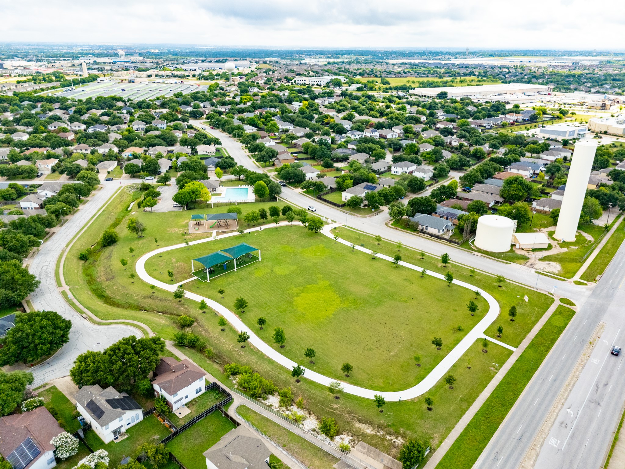main property photo 34