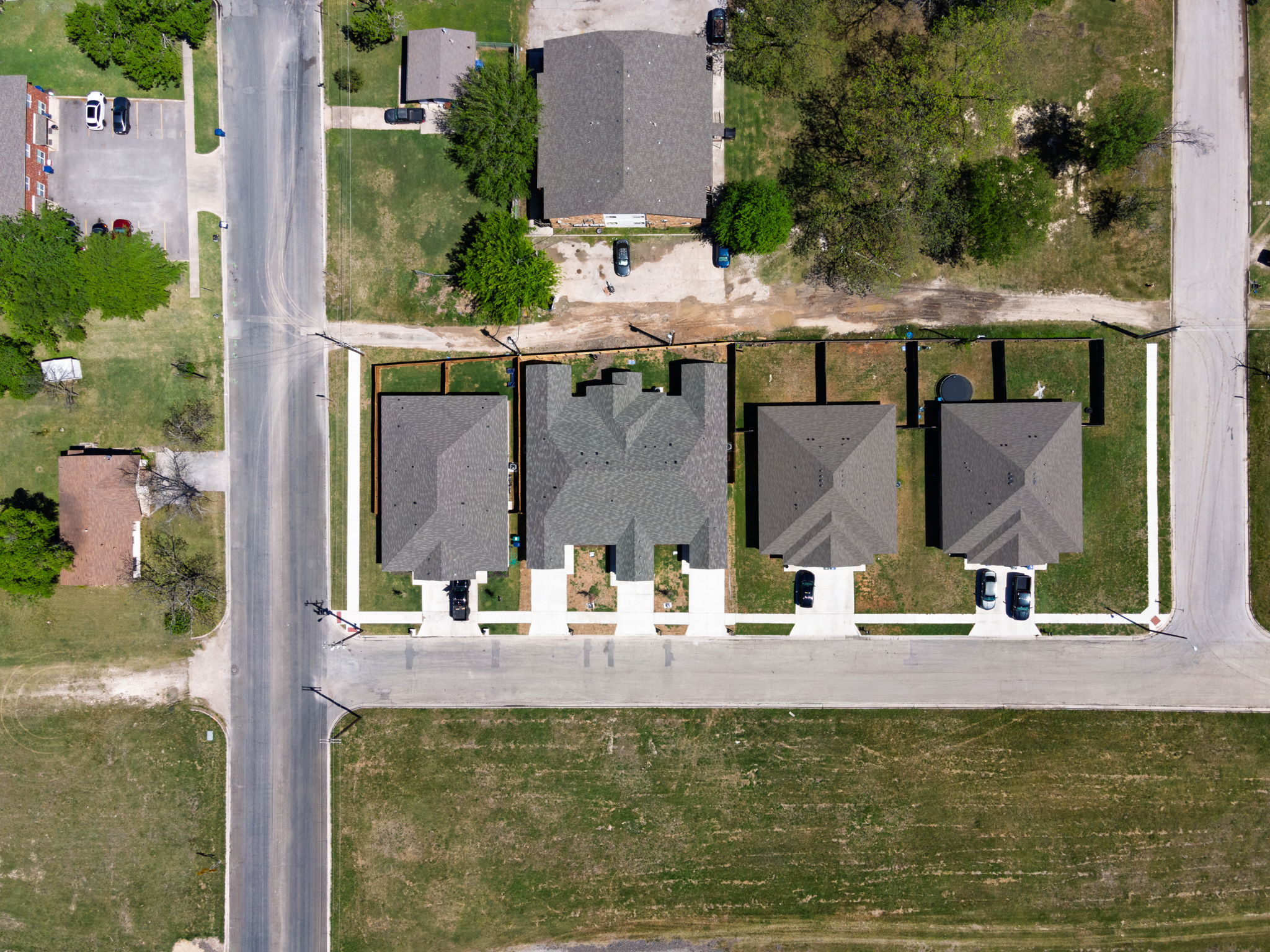 main property photo 33