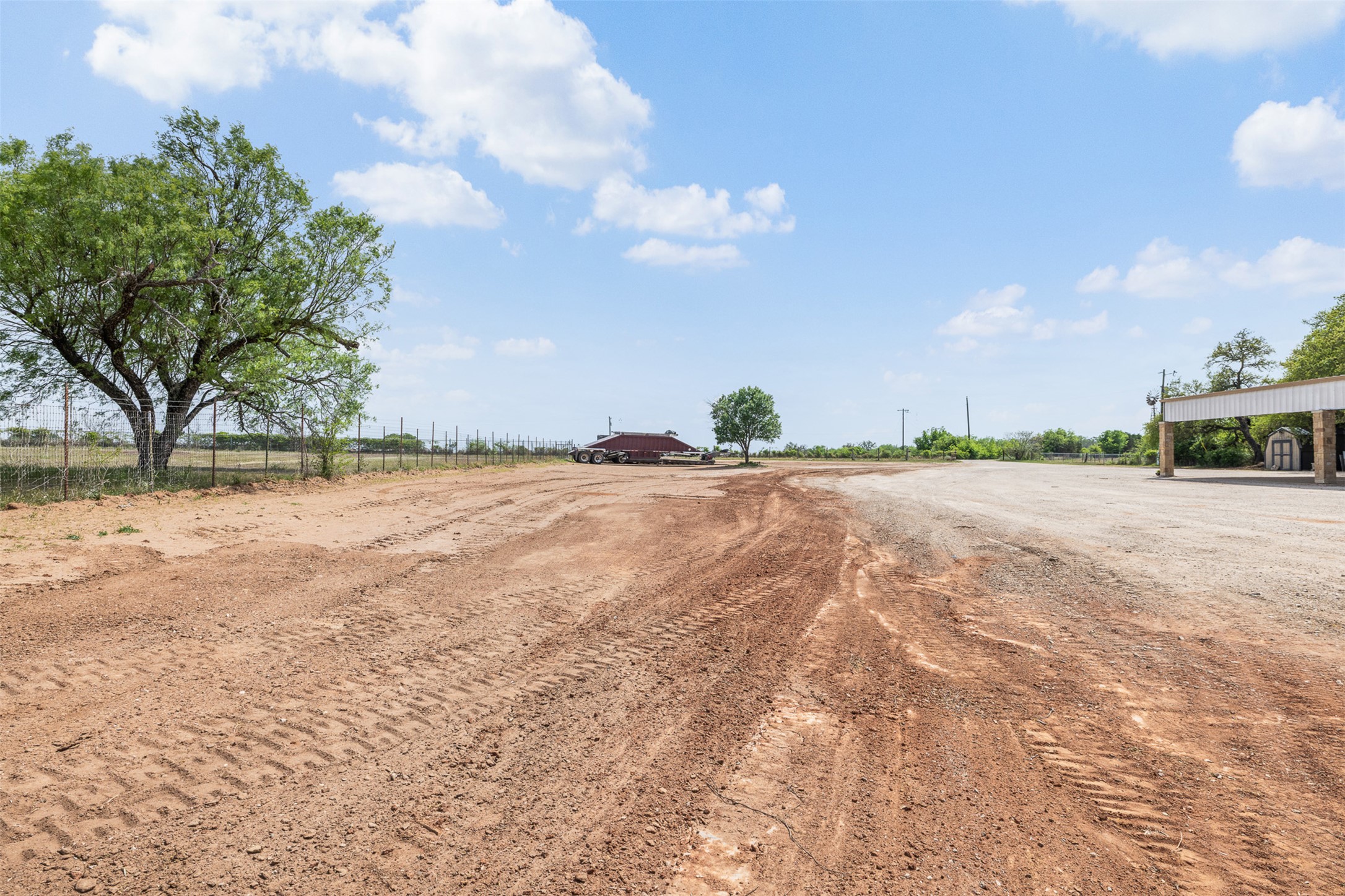 main property photo 7
