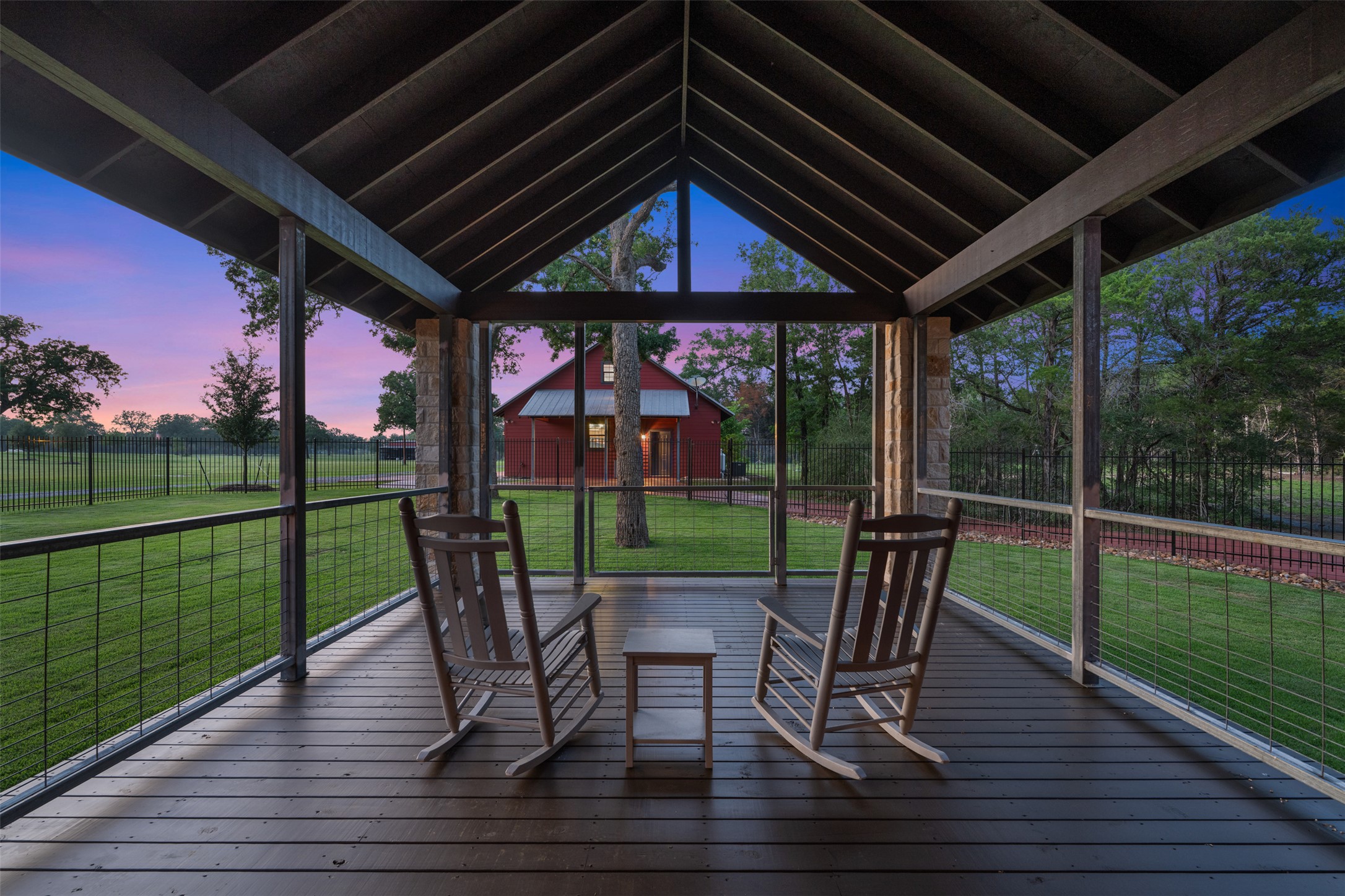 main property photo 10