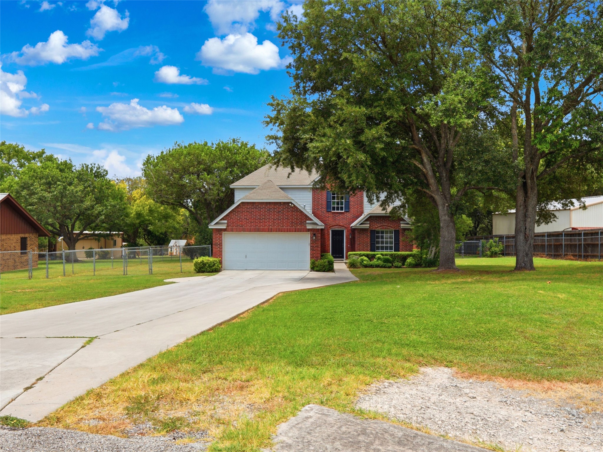 main property photo 35