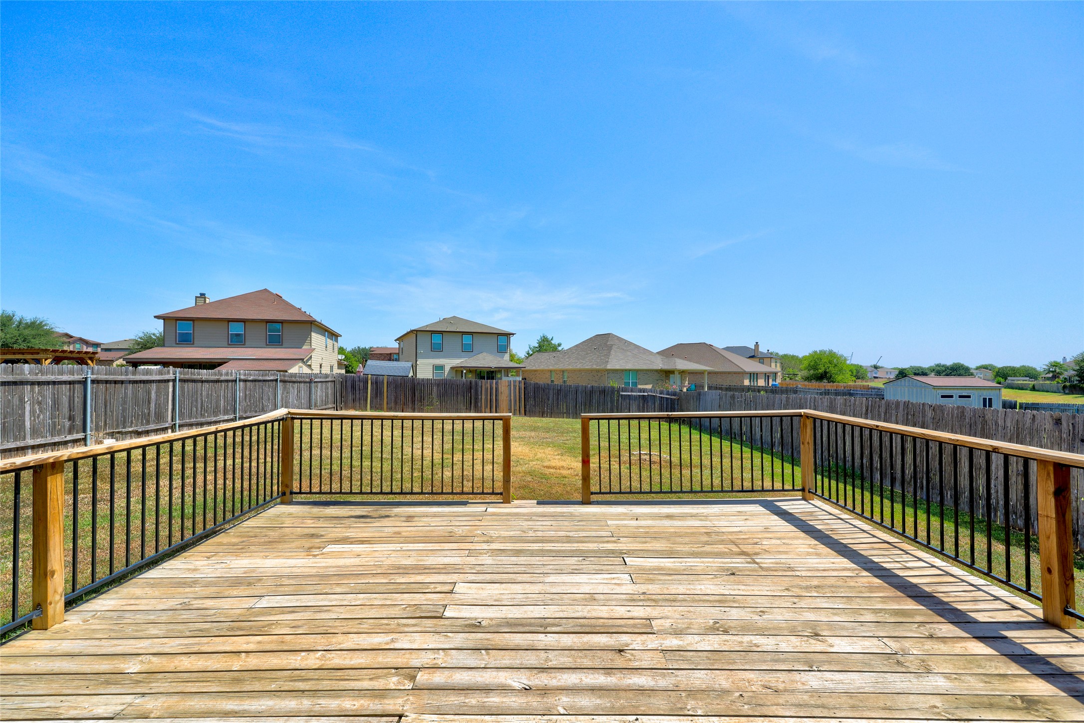 main property photo 34