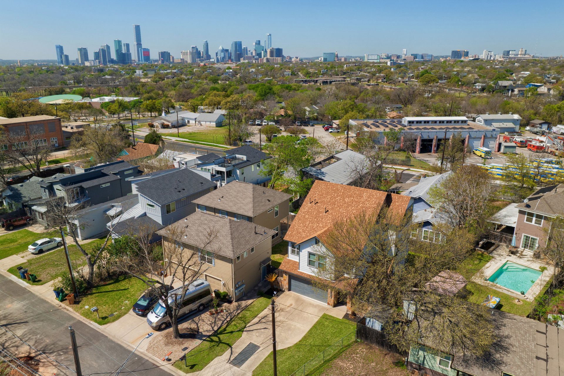 main property photo 34