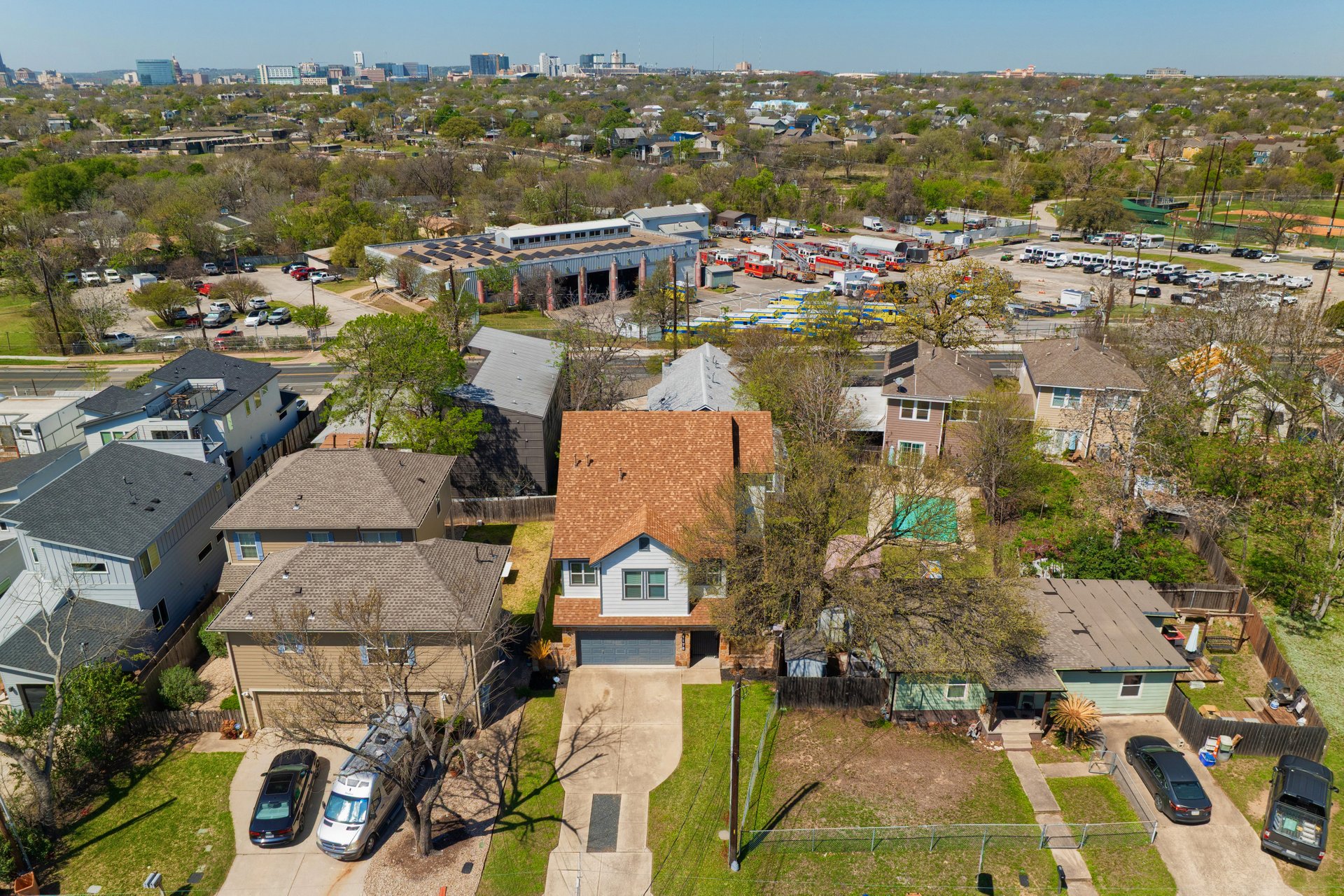 main property photo 35