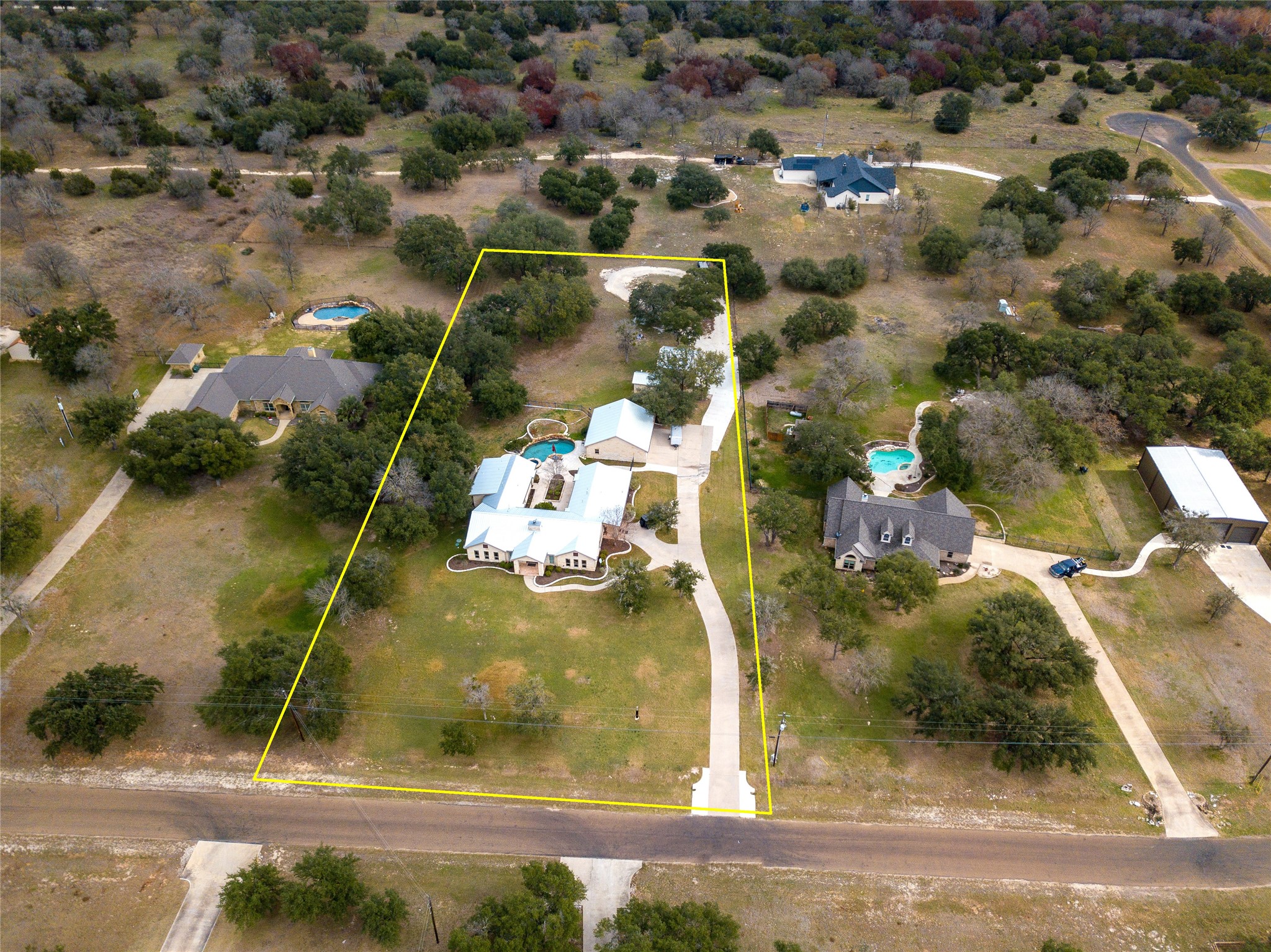main property photo 3
