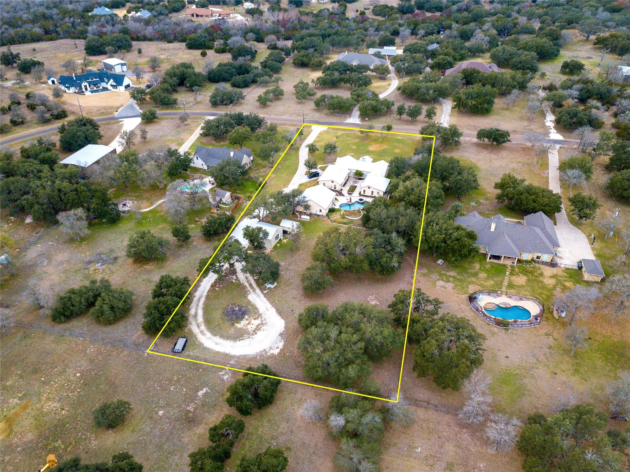 main property photo 37