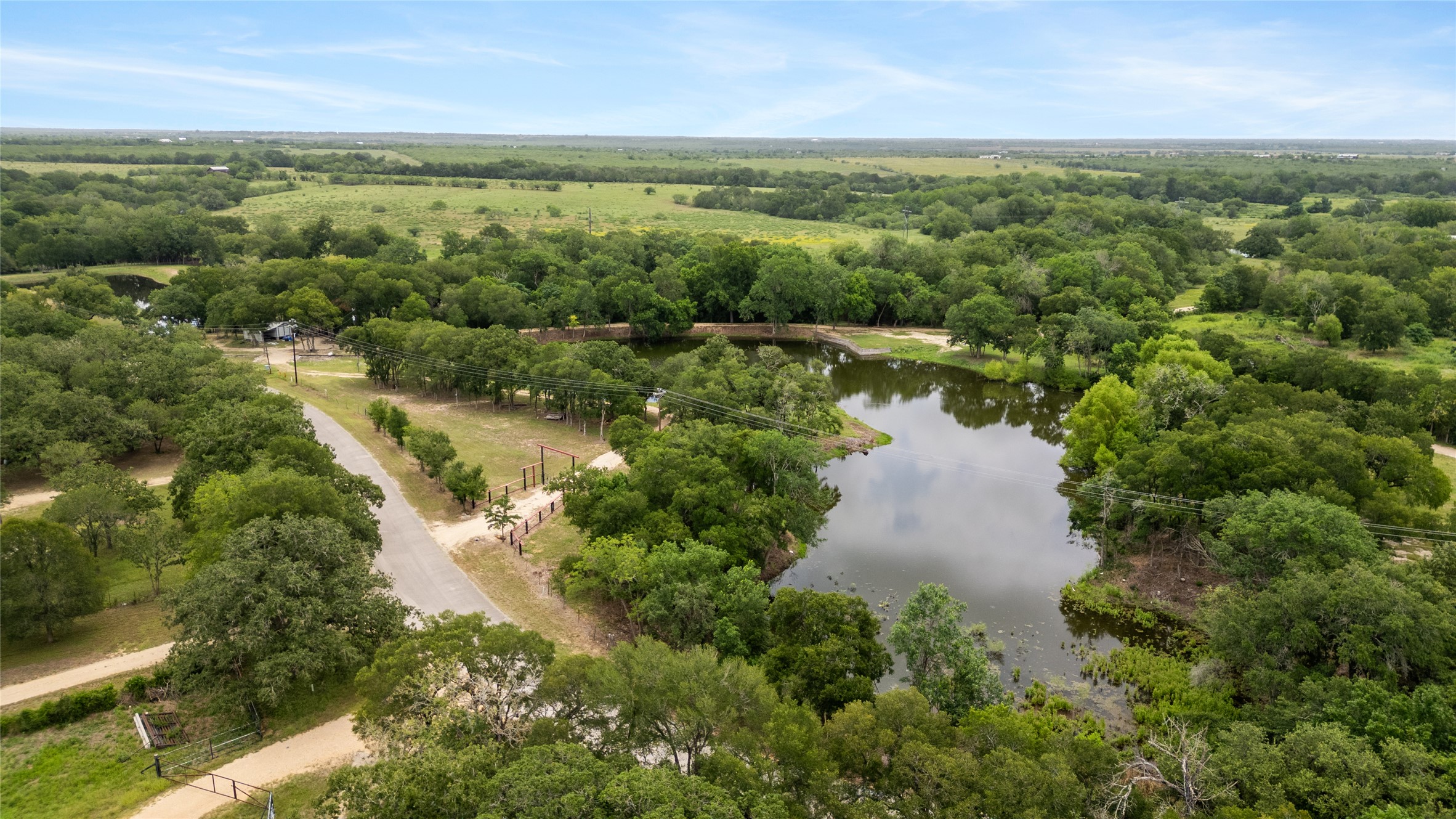 main property photo 33