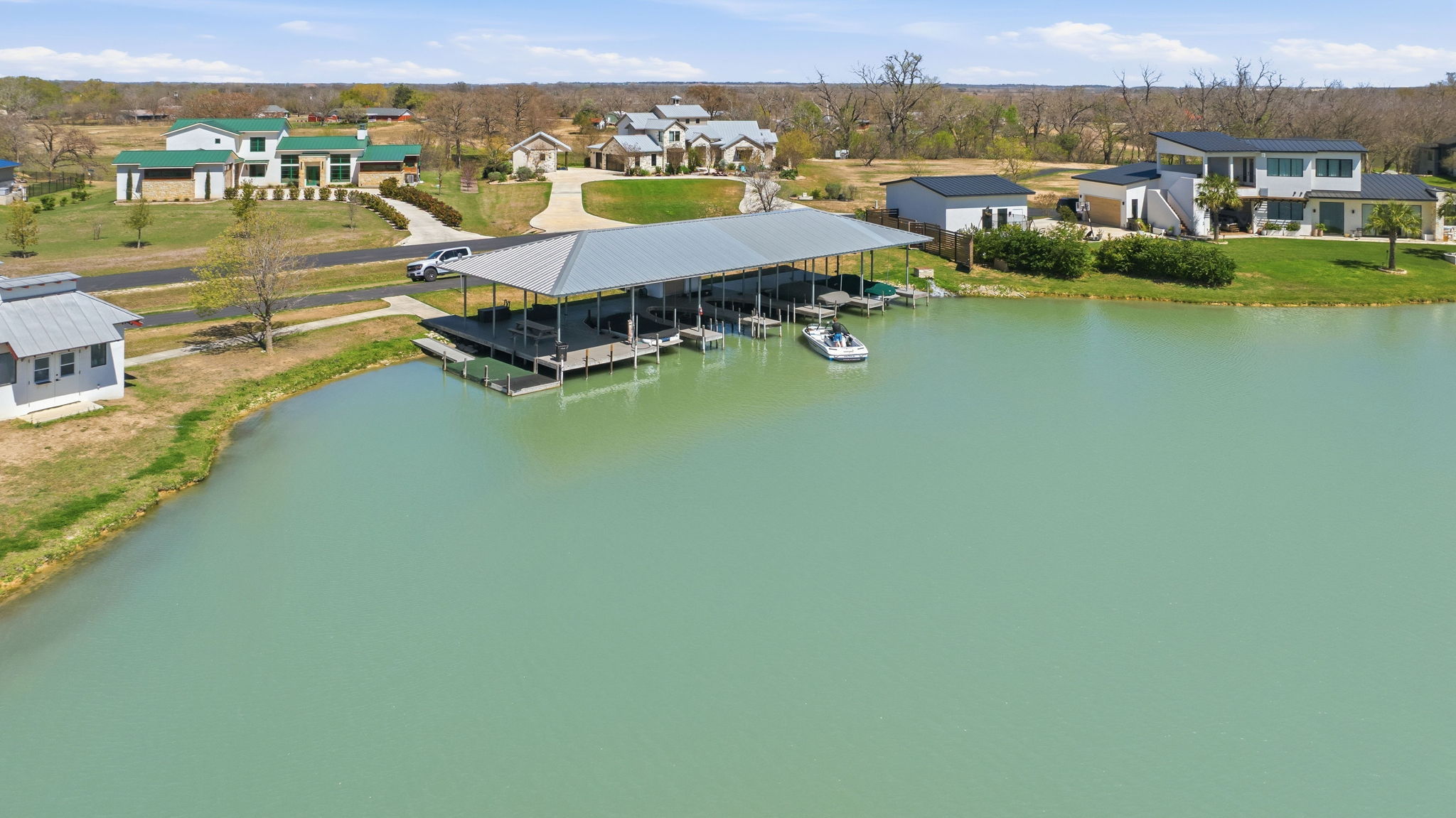 main property photo 27
