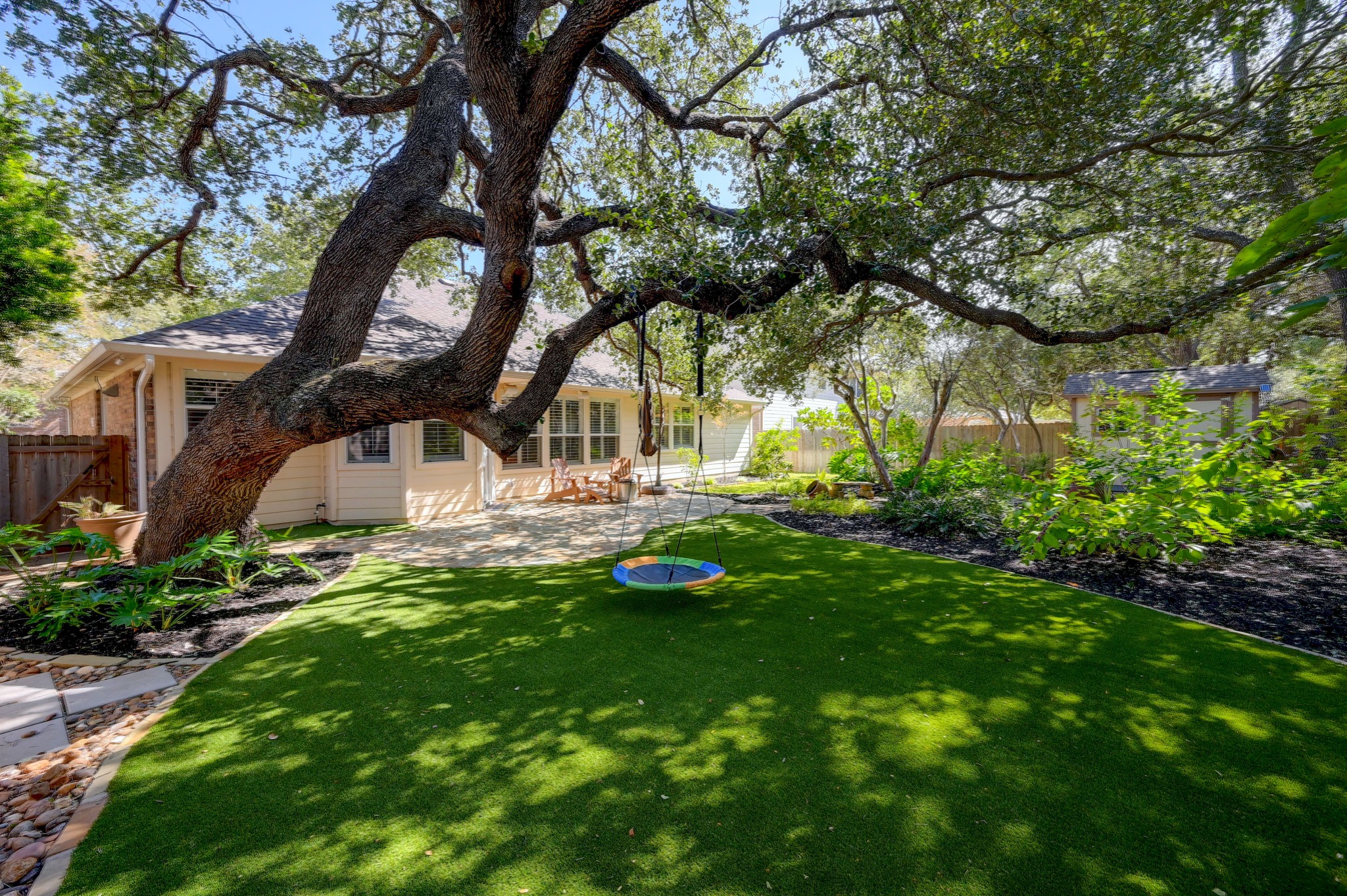 main property photo 33