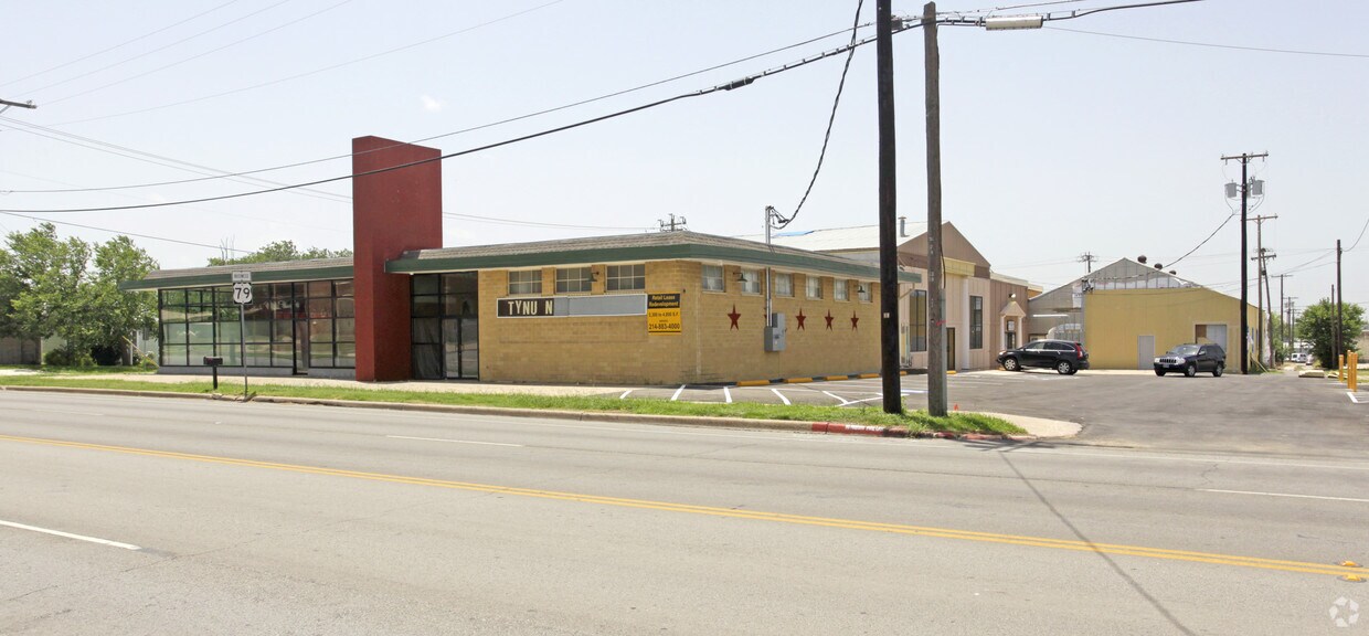 main property photo 1