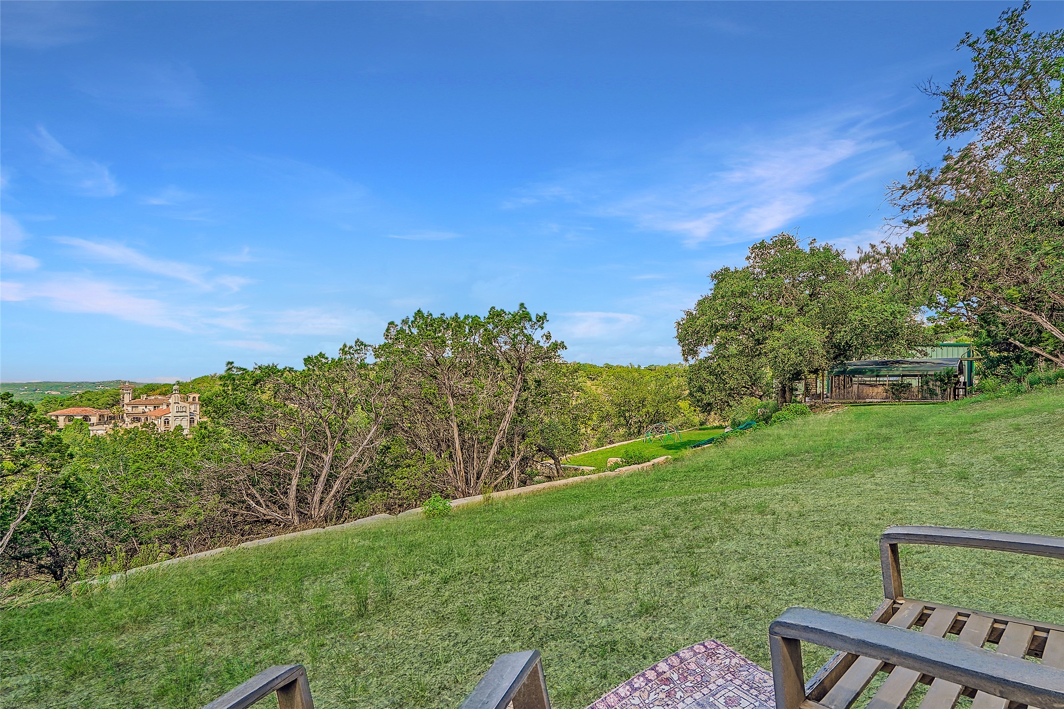main property photo 17