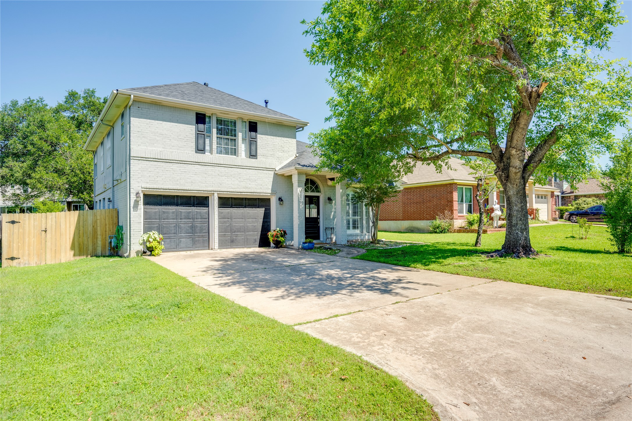 main property photo 33