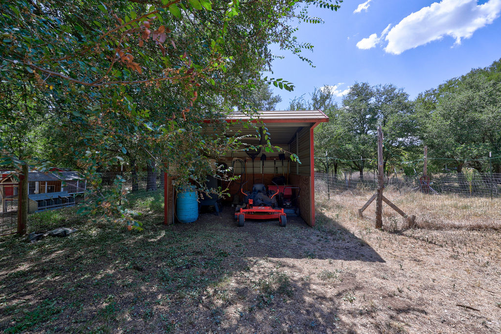 main property photo 21