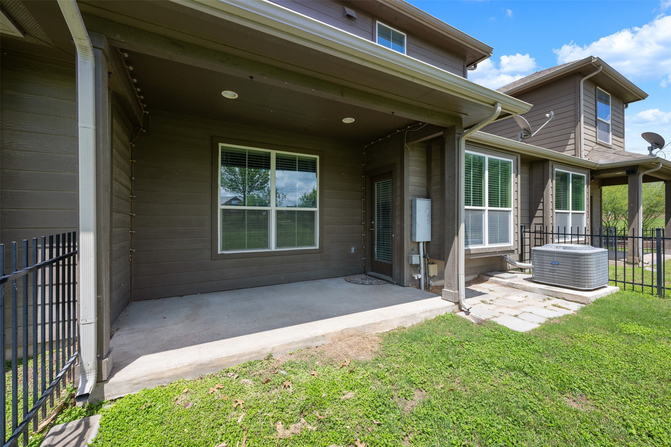 main property photo 35