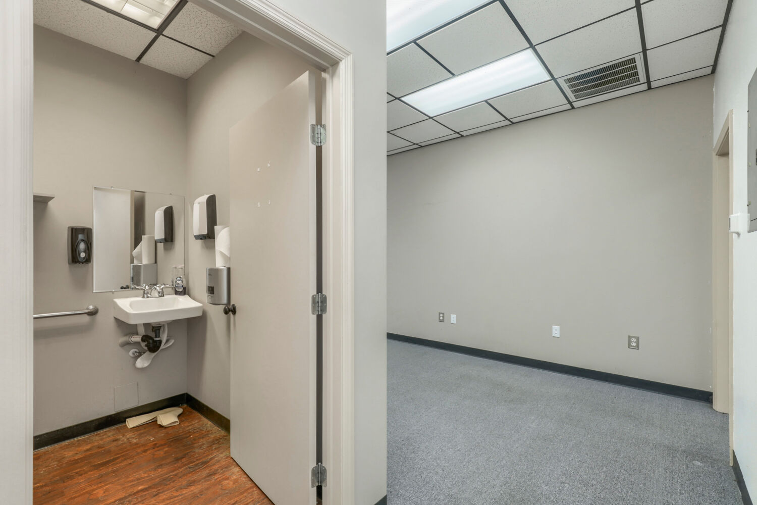 main property photo 22