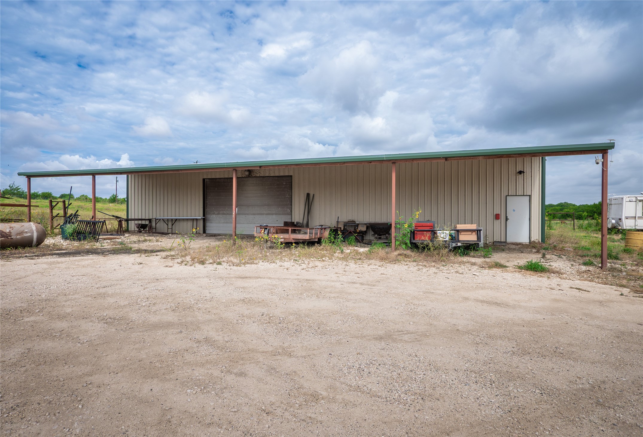 main property photo 19