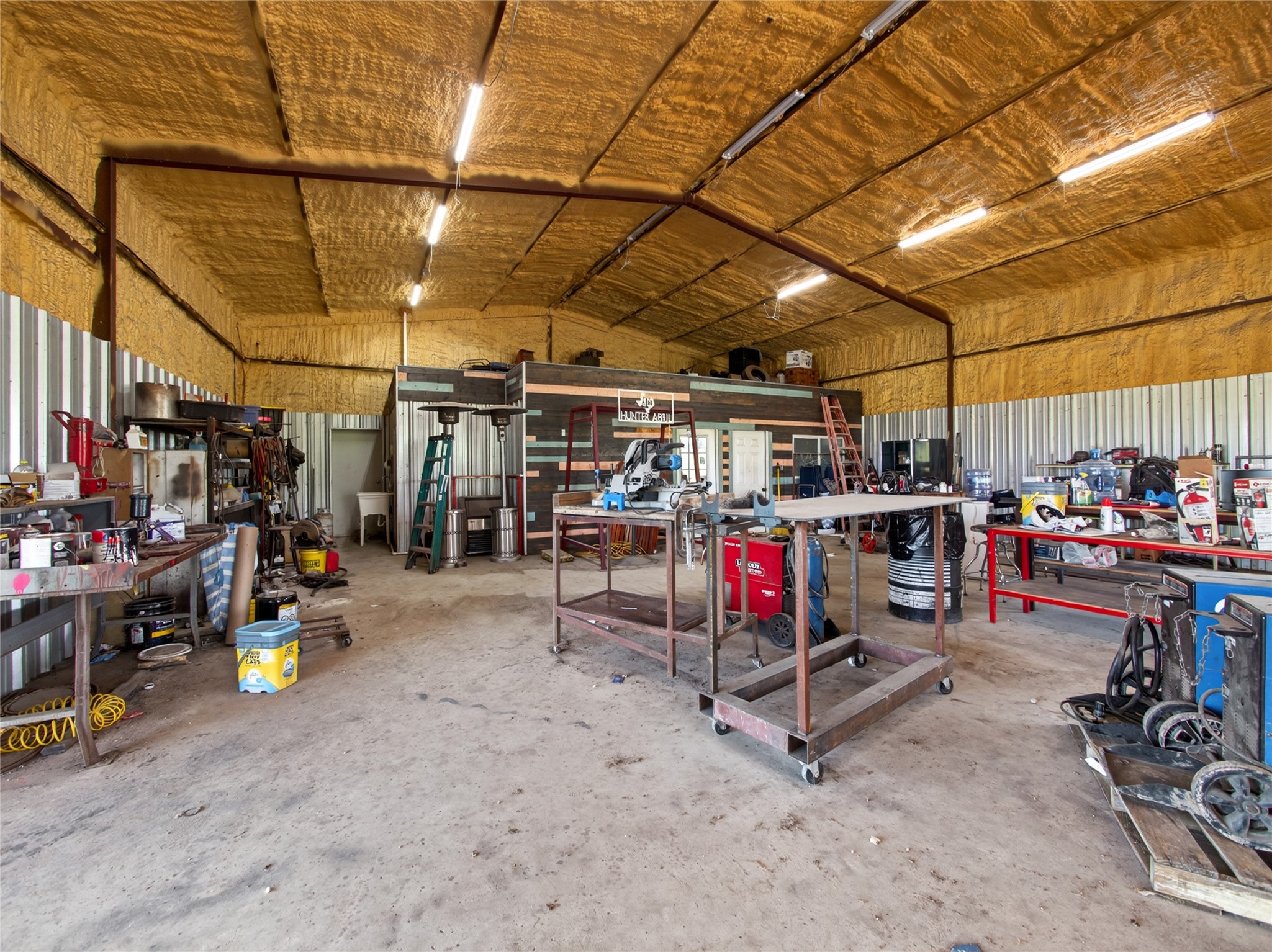 main property photo 23