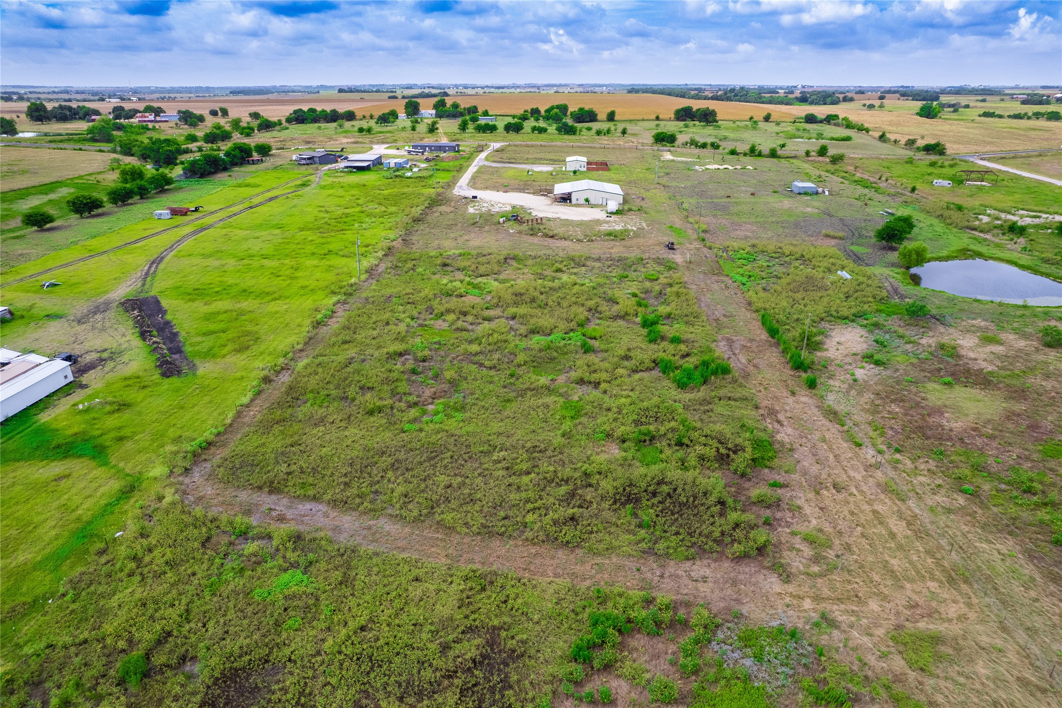 main property photo 33