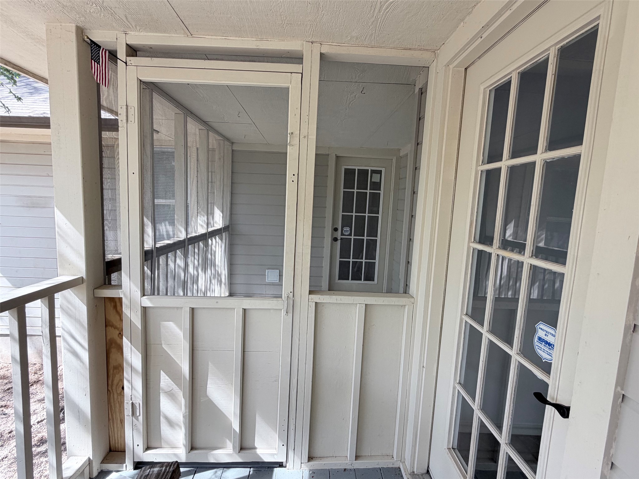 main property photo 29