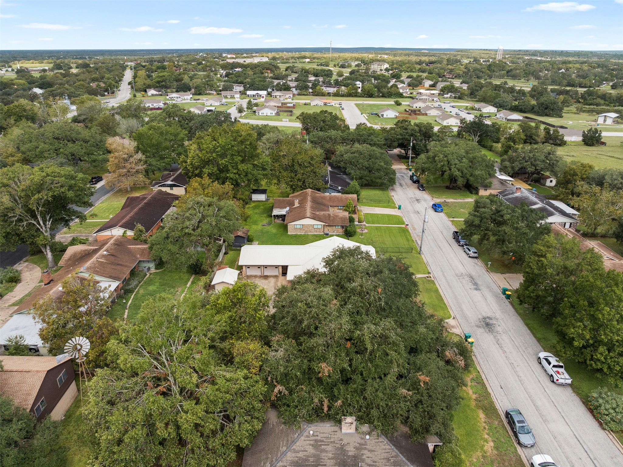 main property photo 31