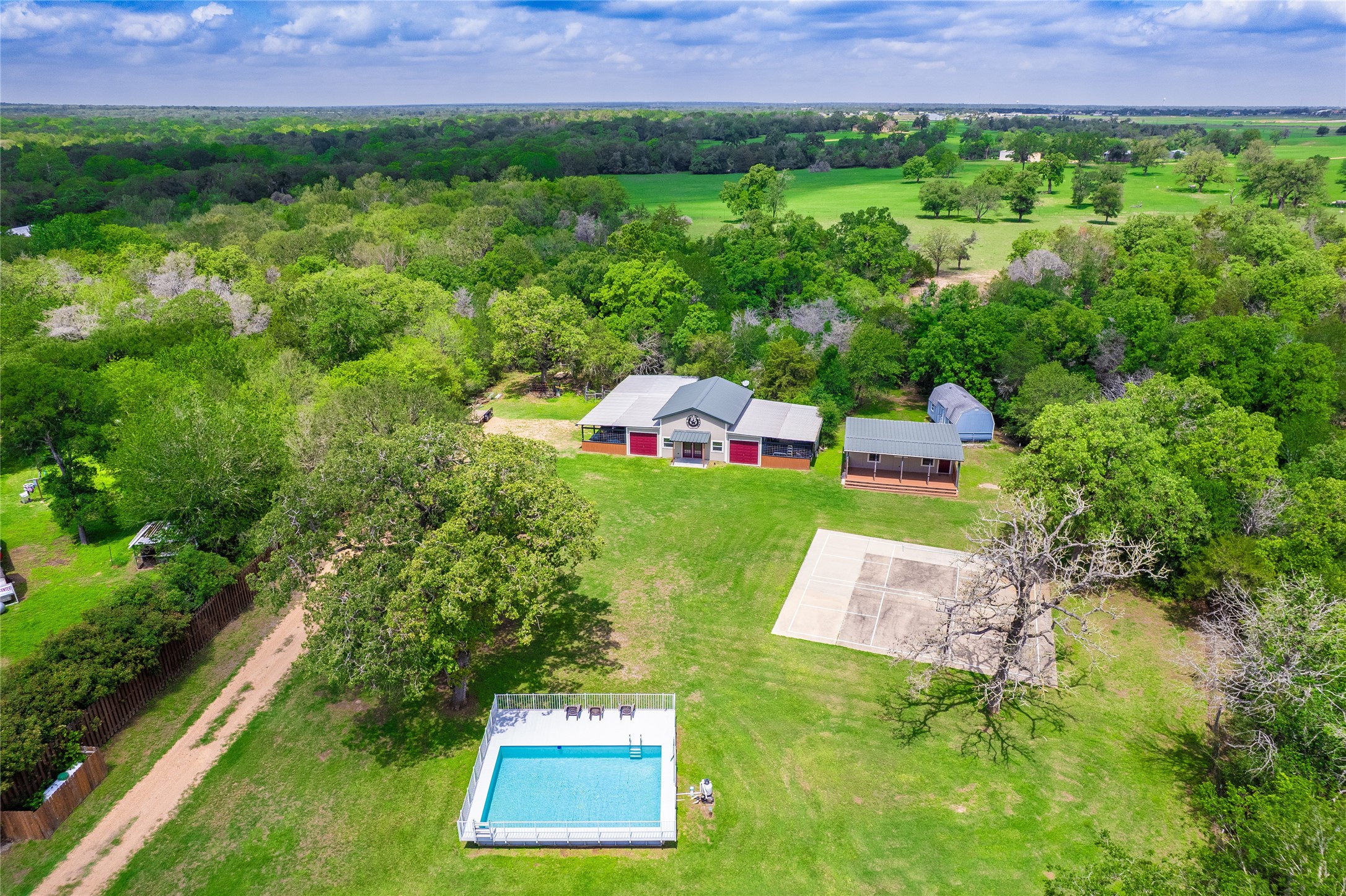 main property photo 37