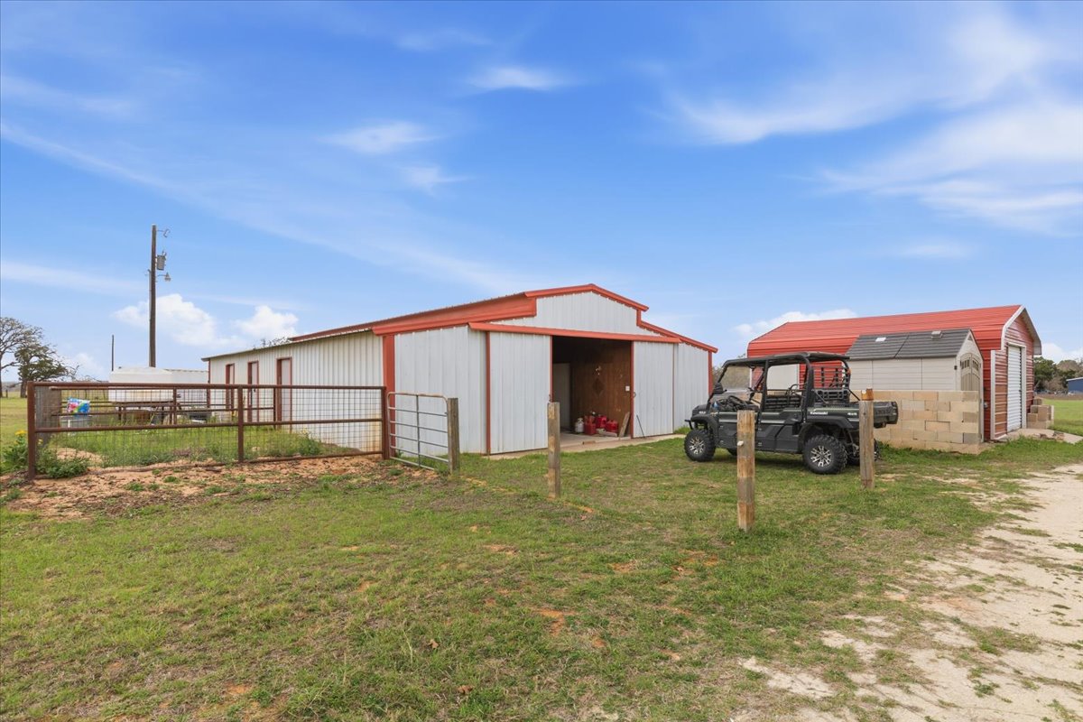 main property photo 27