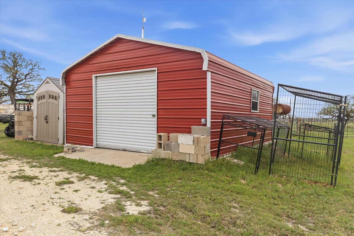 main property photo 29