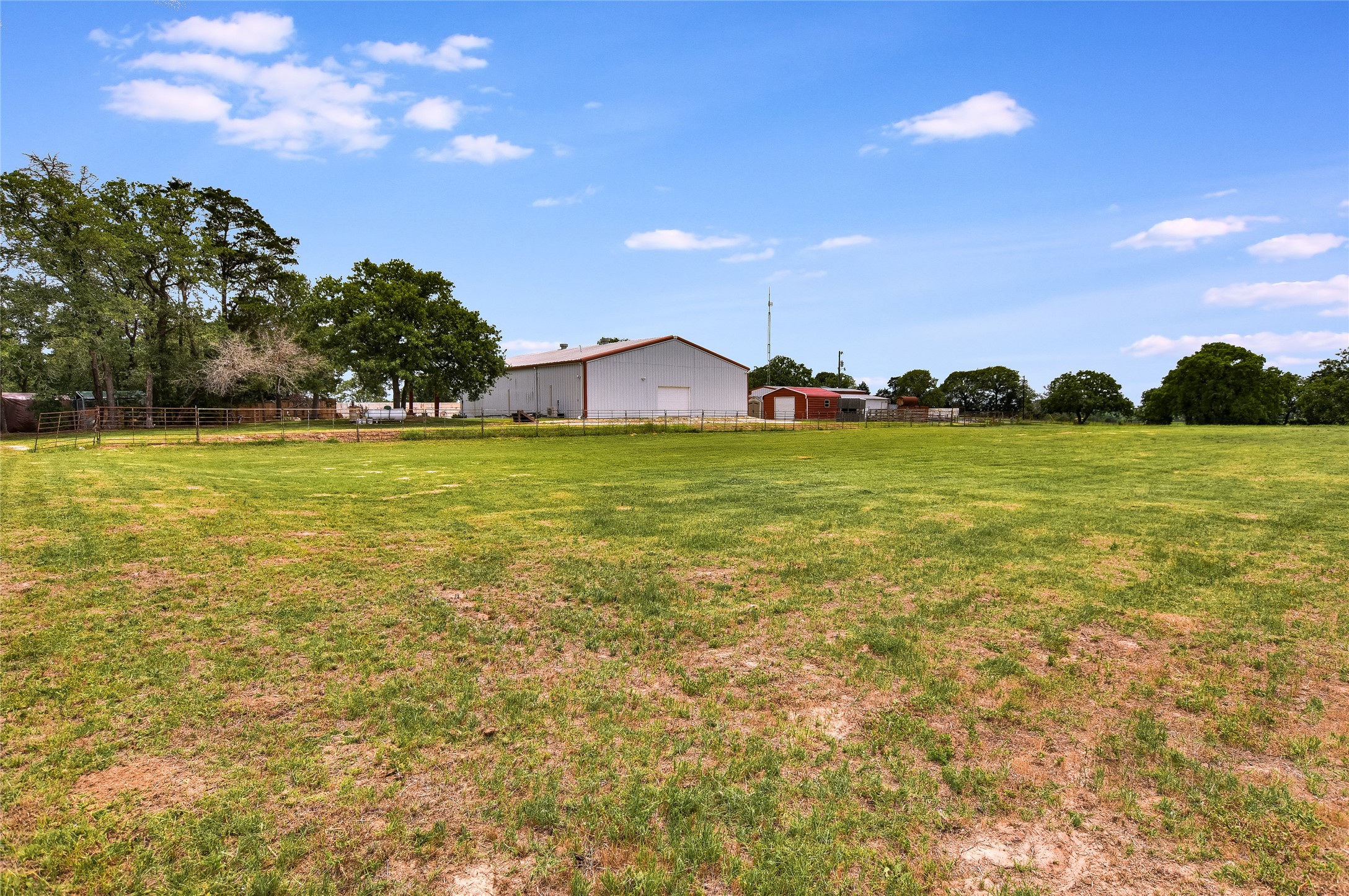 main property photo 34