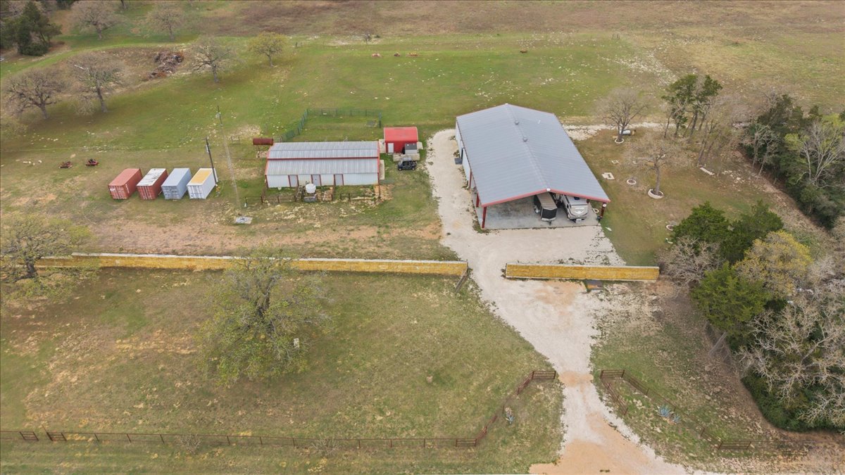 main property photo 35