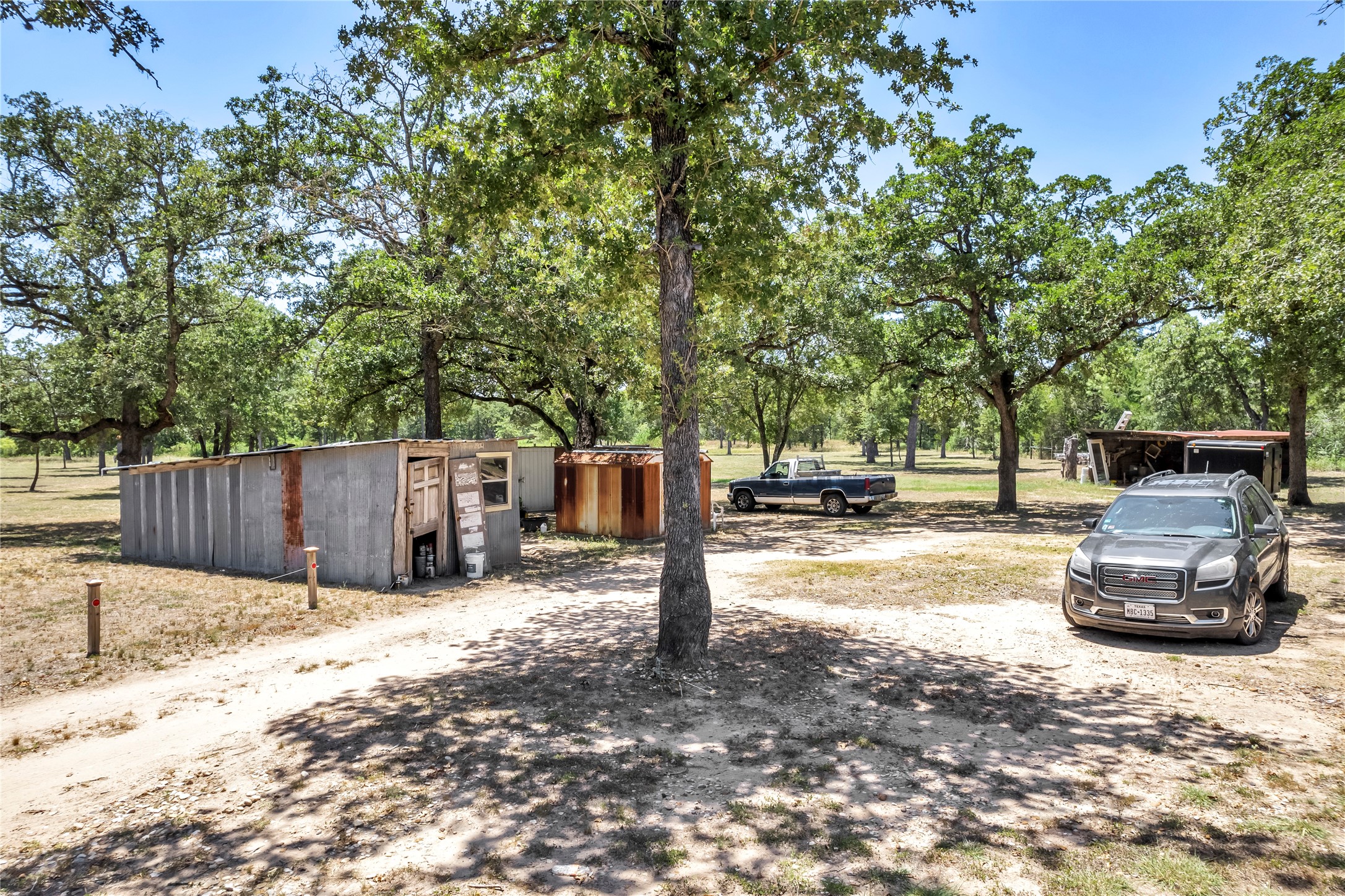 main property photo 10