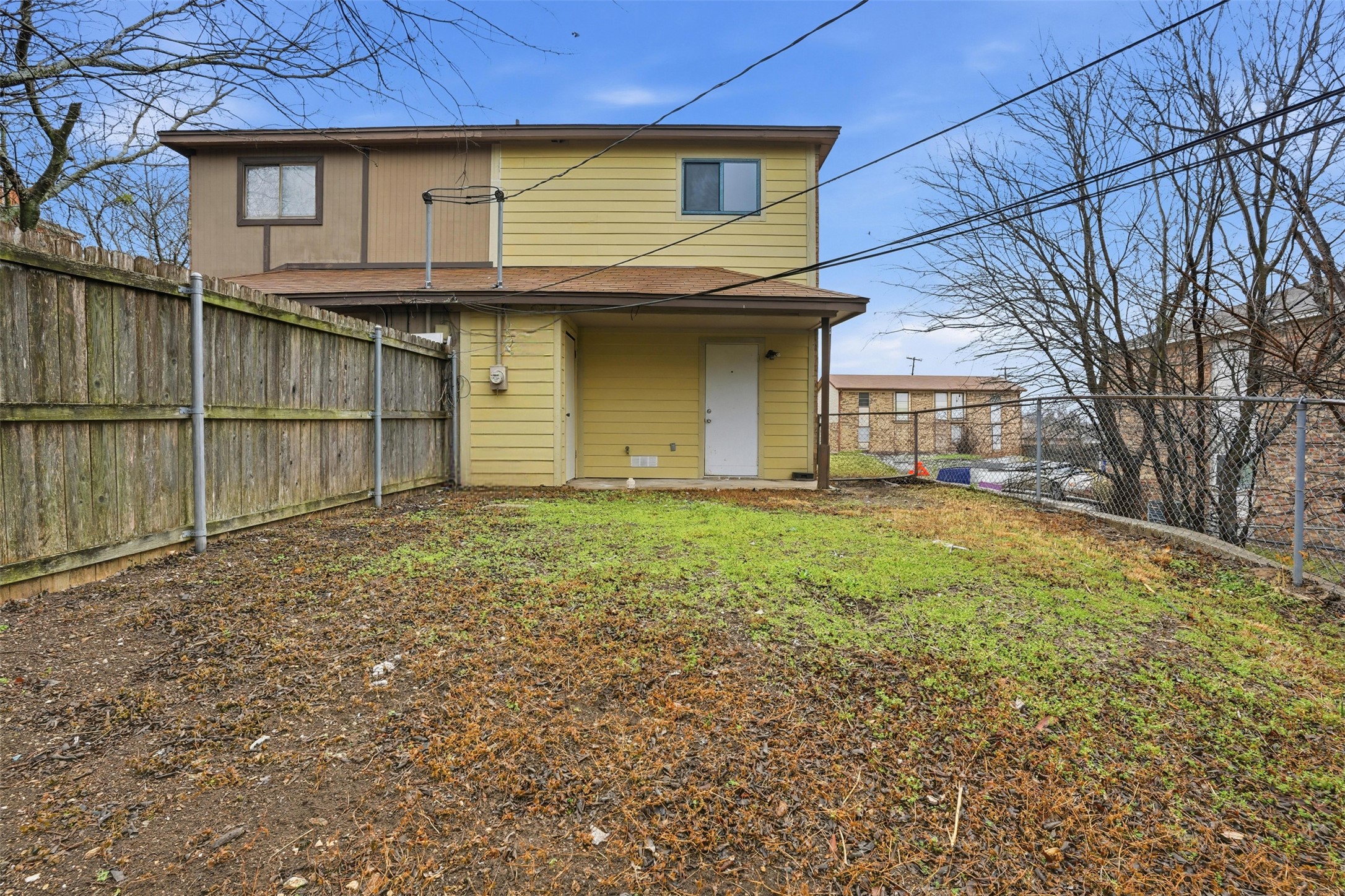 main property photo 23