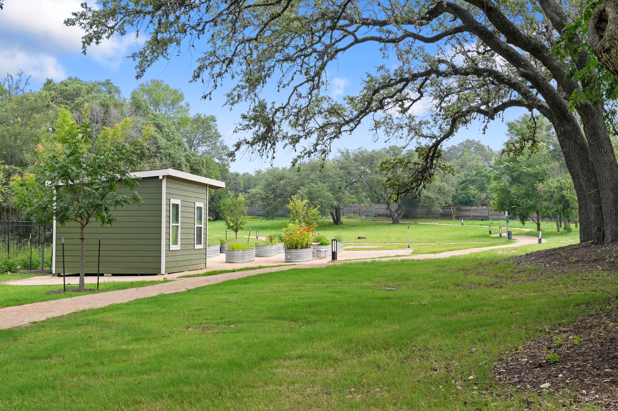 main property photo 32