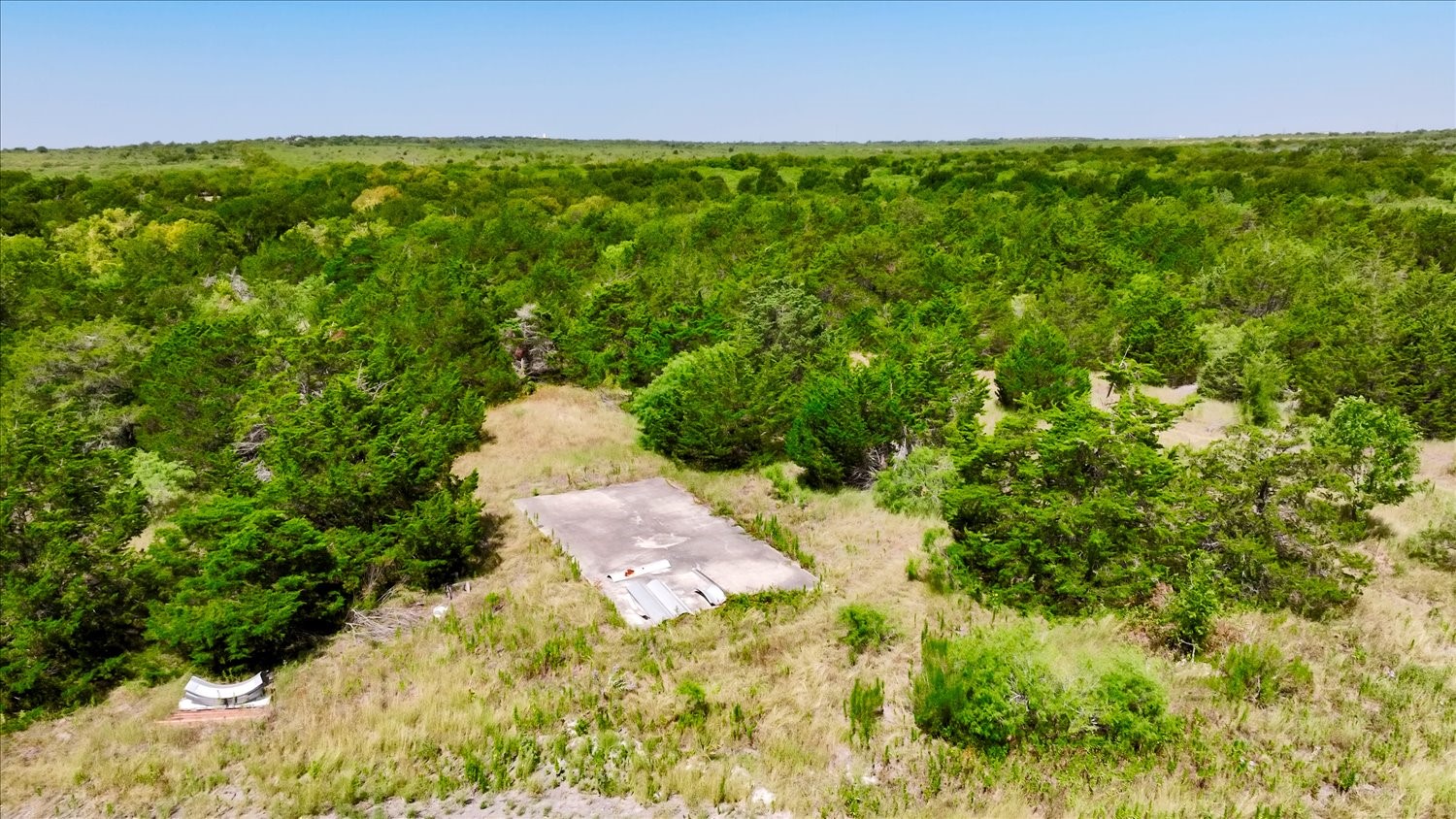 main property photo 11