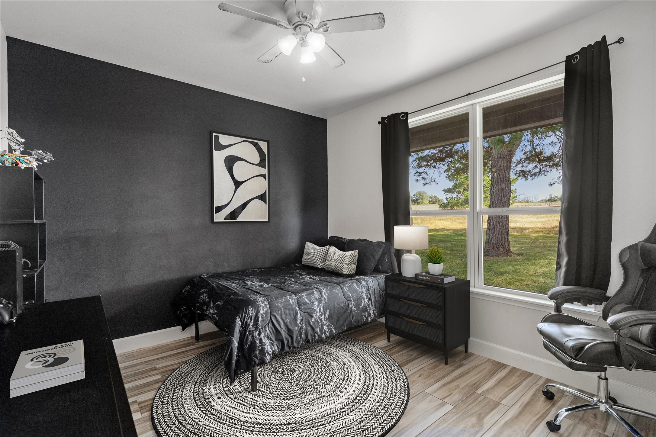 main property photo 22
