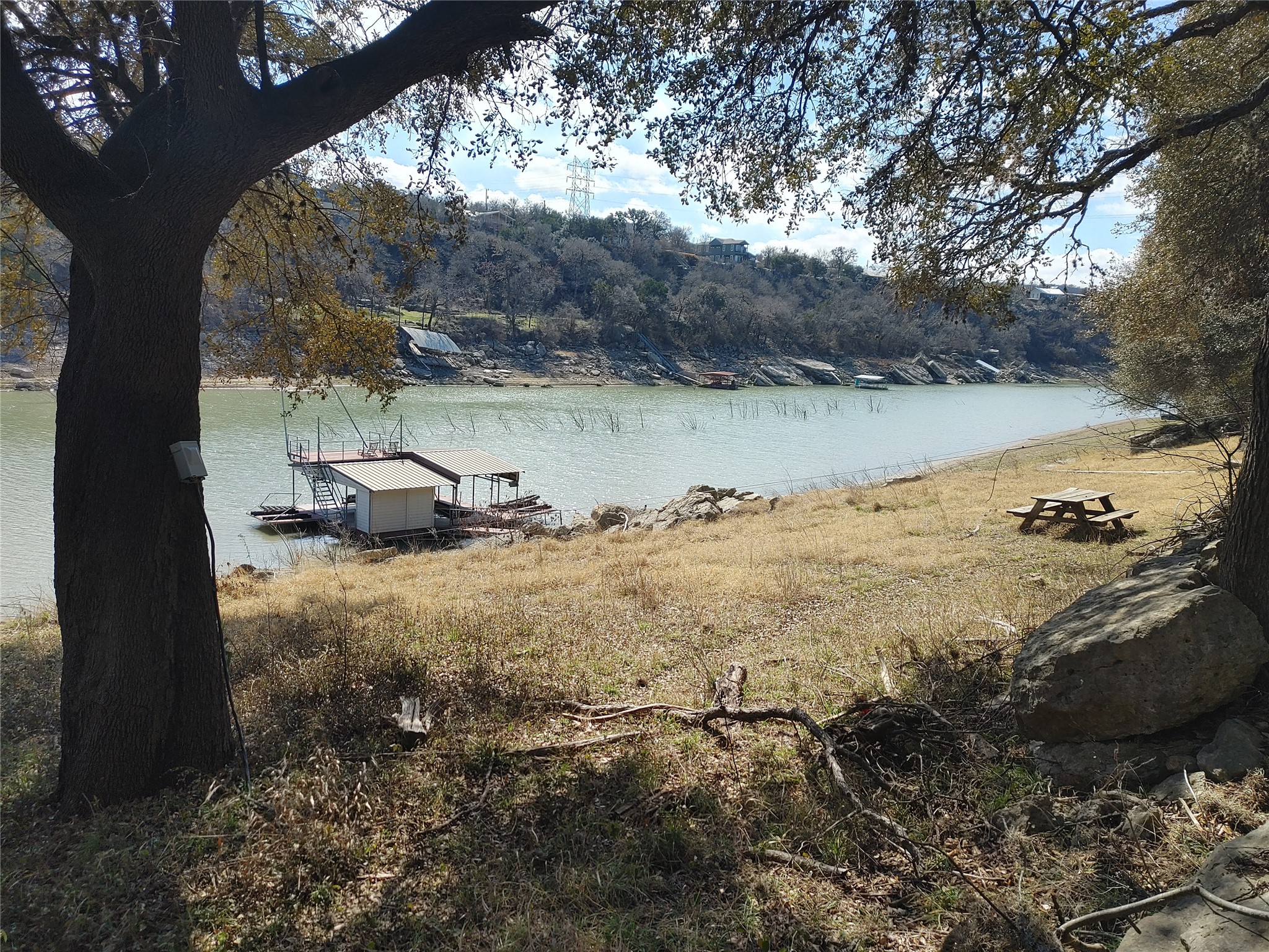 main property photo 6