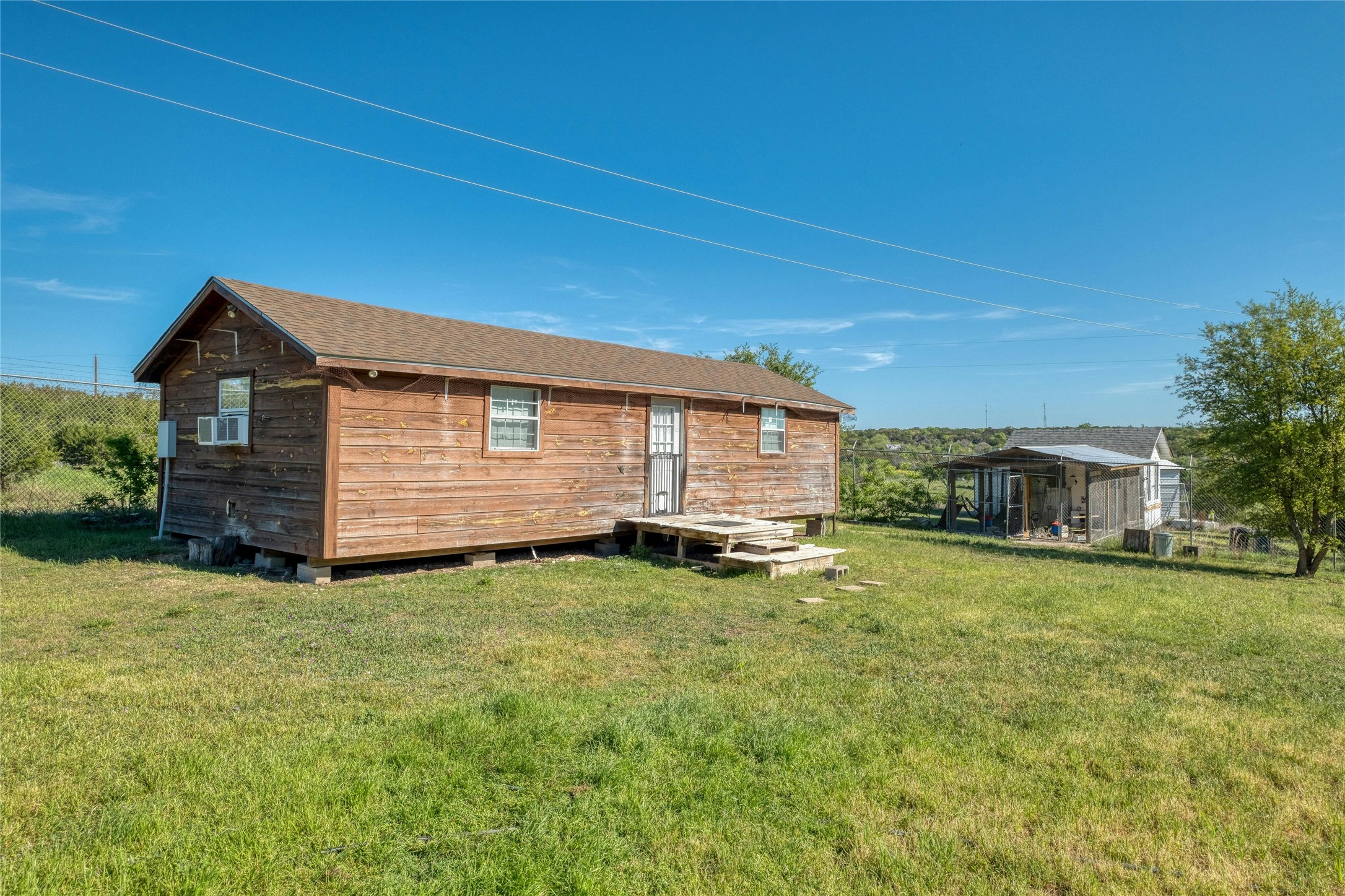 main property photo 27
