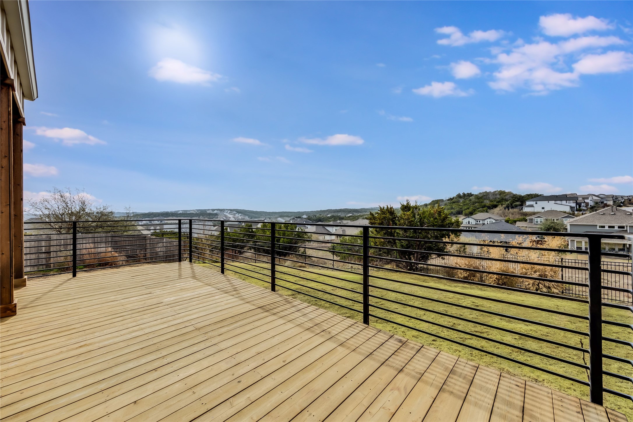 main property photo 34