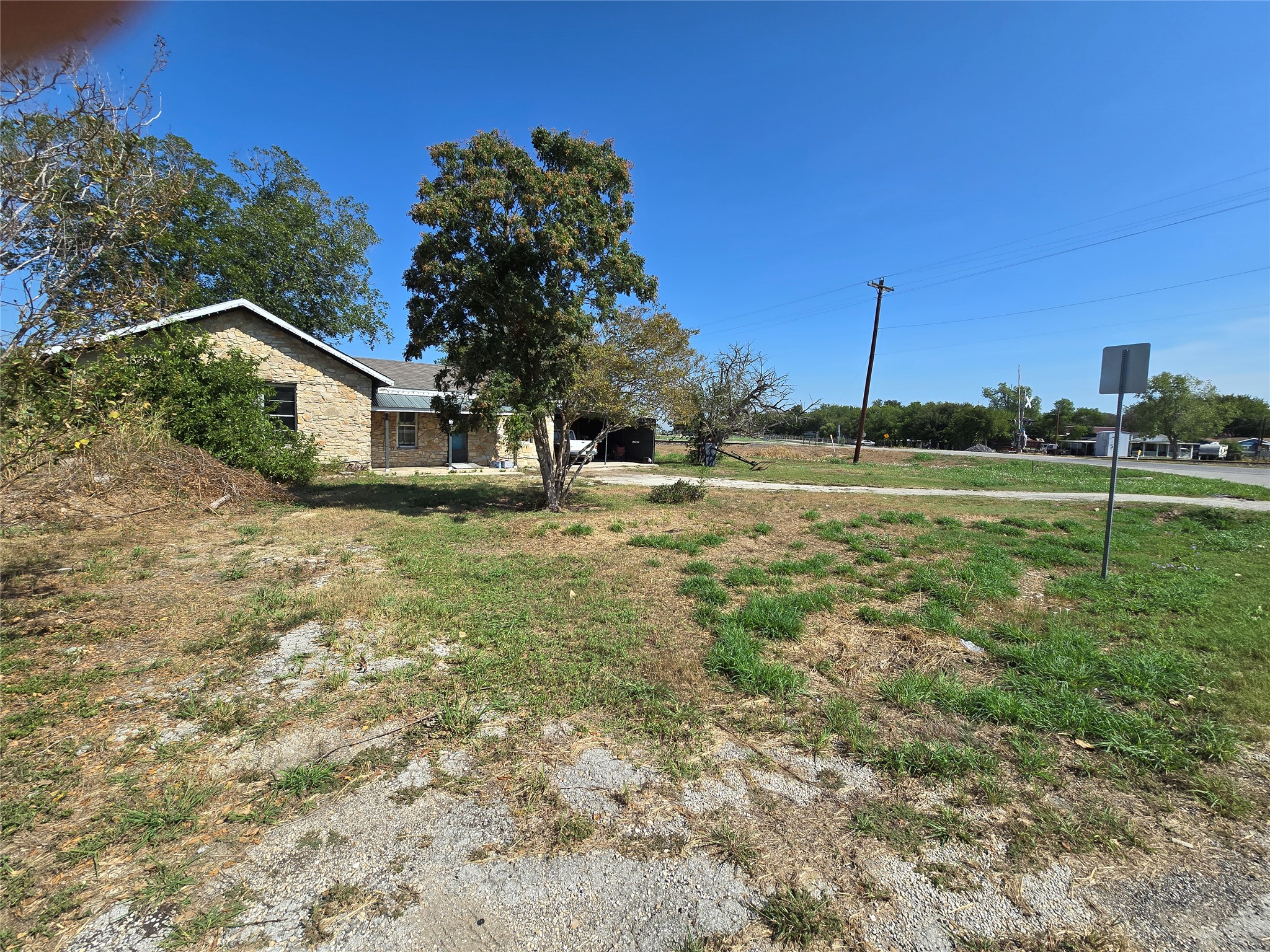 main property photo 3
