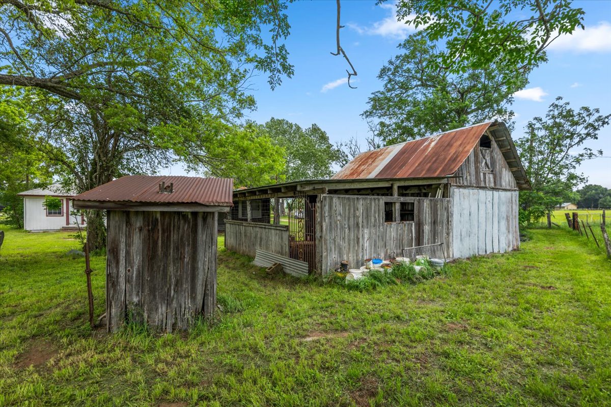 main property photo 21