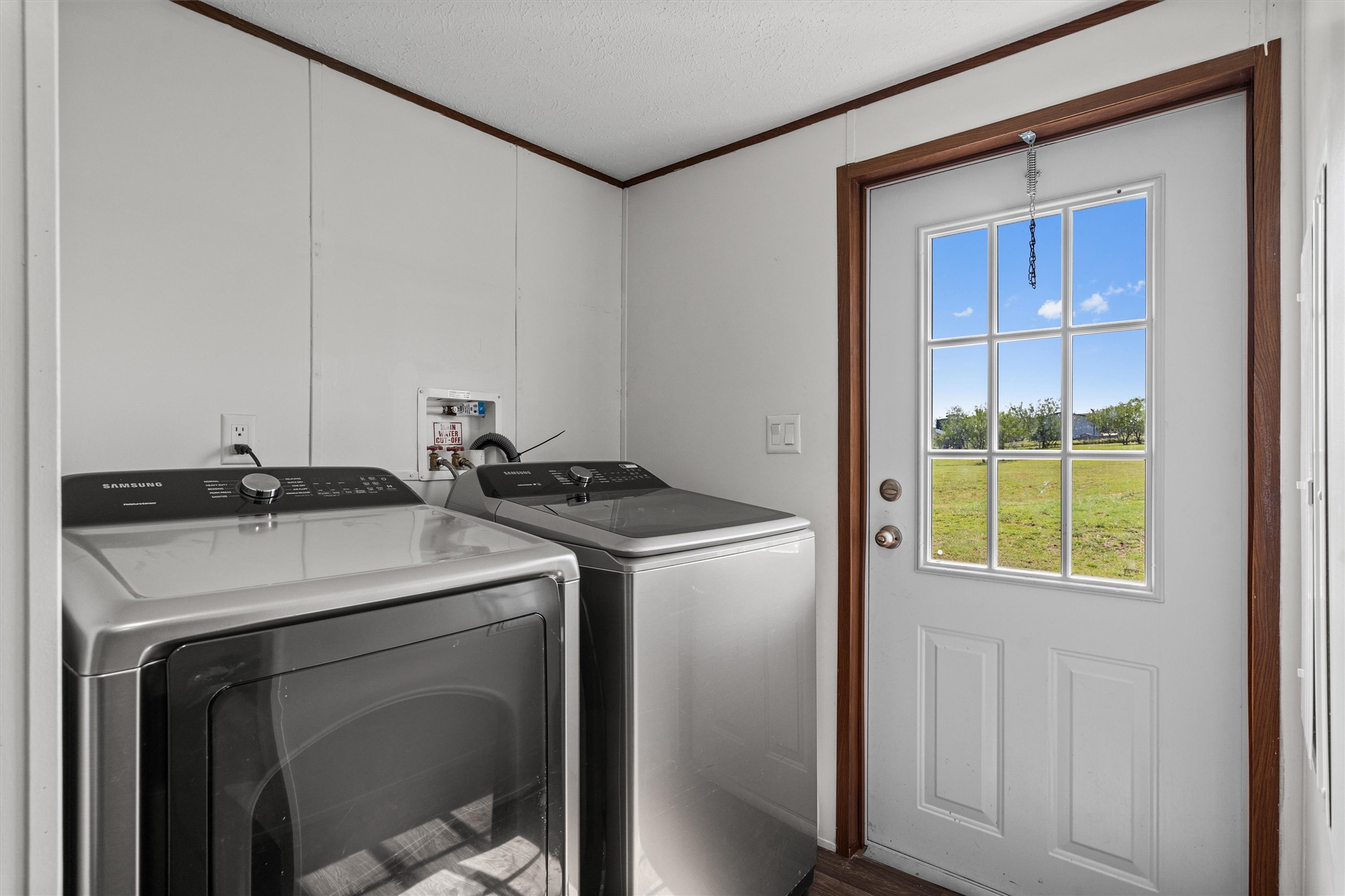 main property photo 21