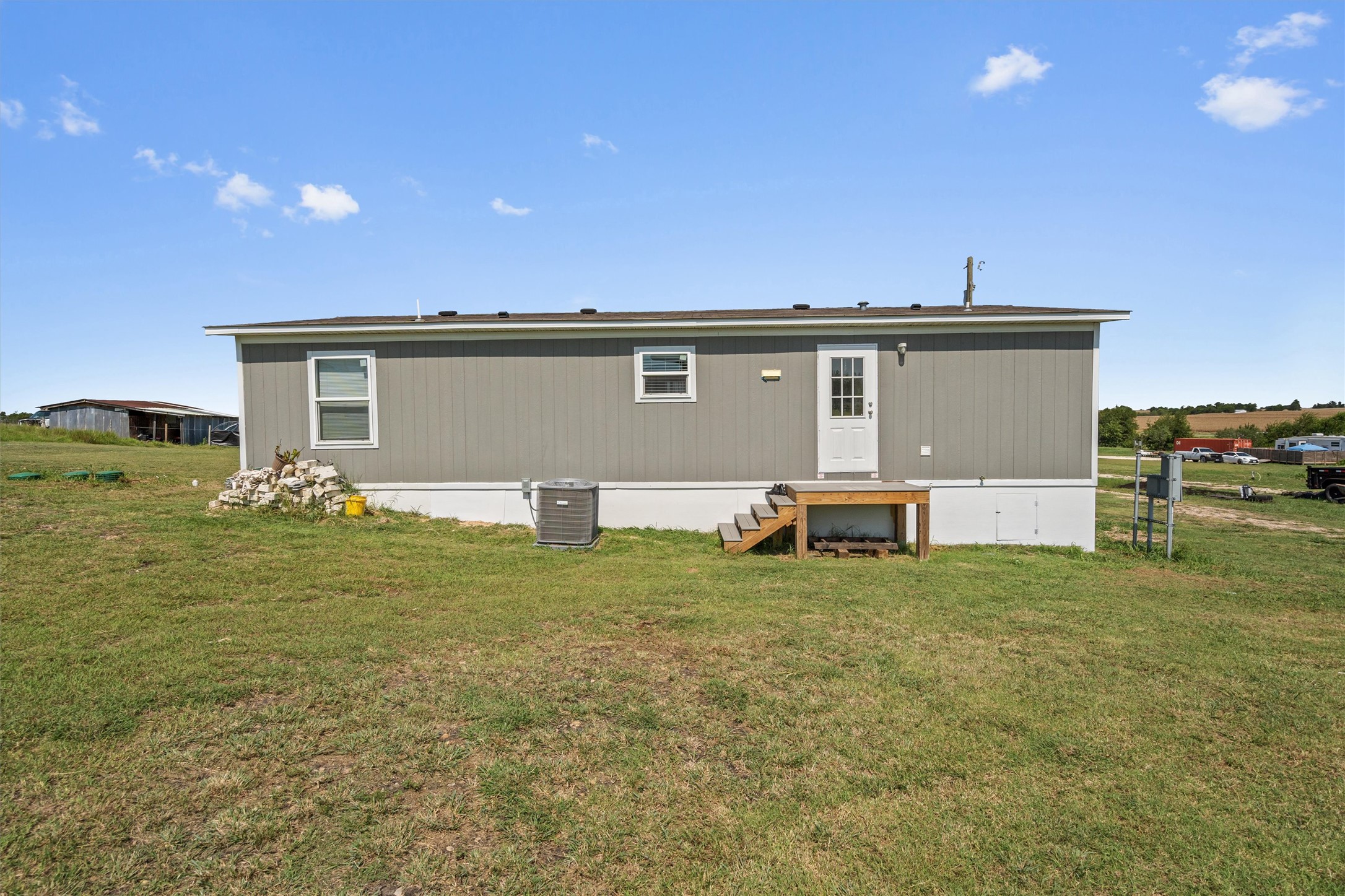 main property photo 24