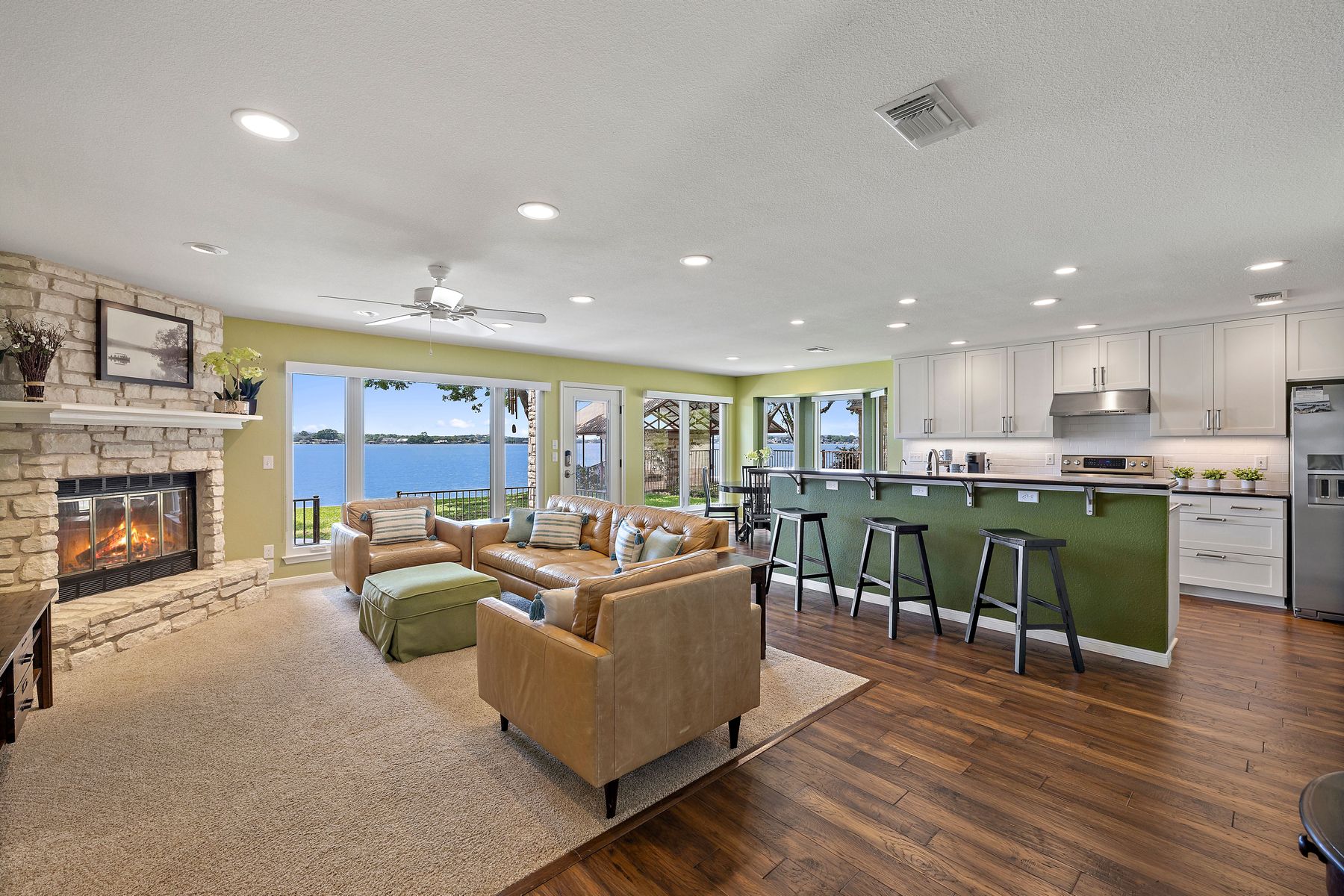 main property photo 18