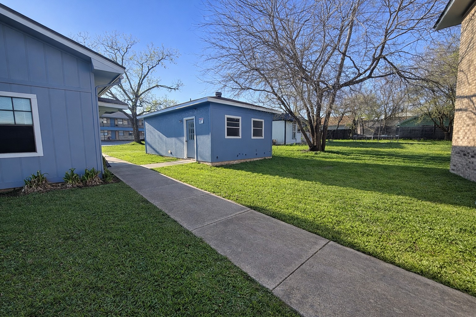 main property photo 8